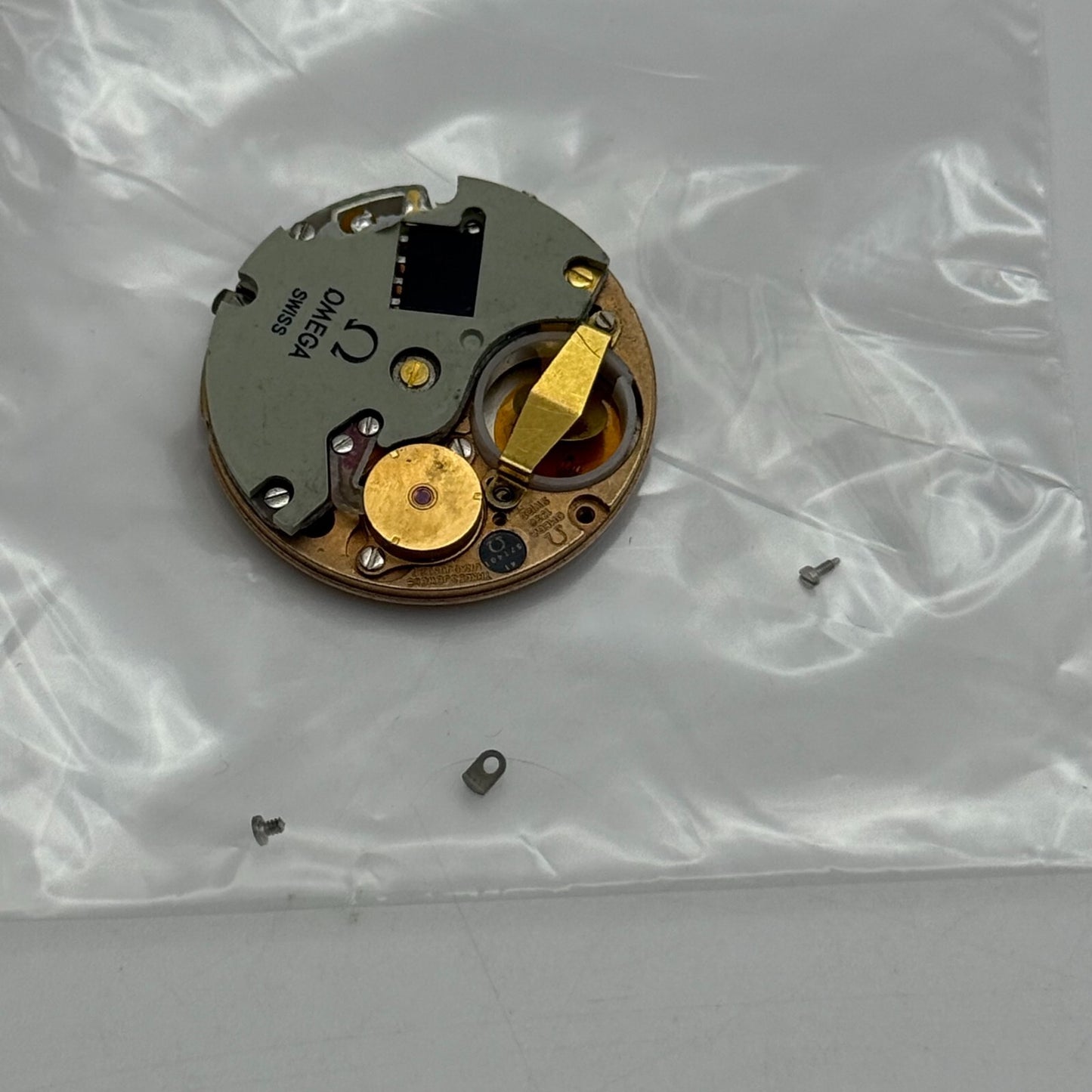 23.6mm Rare Vintage Omega Constellation 1220 Quartz Watch Movement PARTS REPAIR