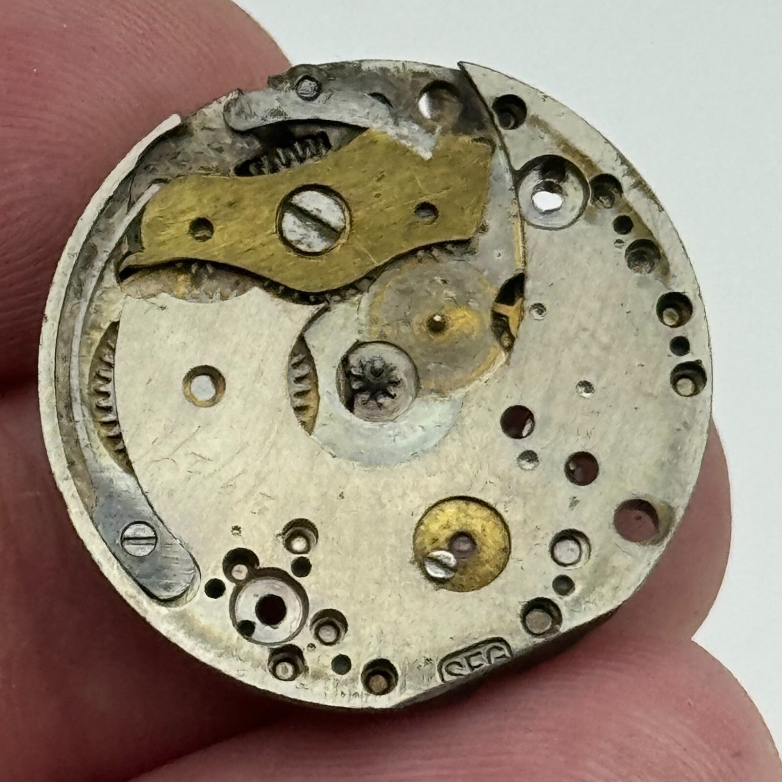 23.6mm GS Dubois SFG Manual Wind Watch Movement Vintage Swiss FOR PARTS SPARES