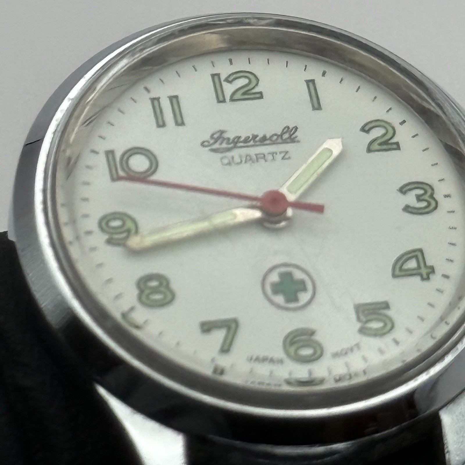 Ingersoll Nurses Fob Quartz Watch White Dial Silver Tone Japan Working 26mm