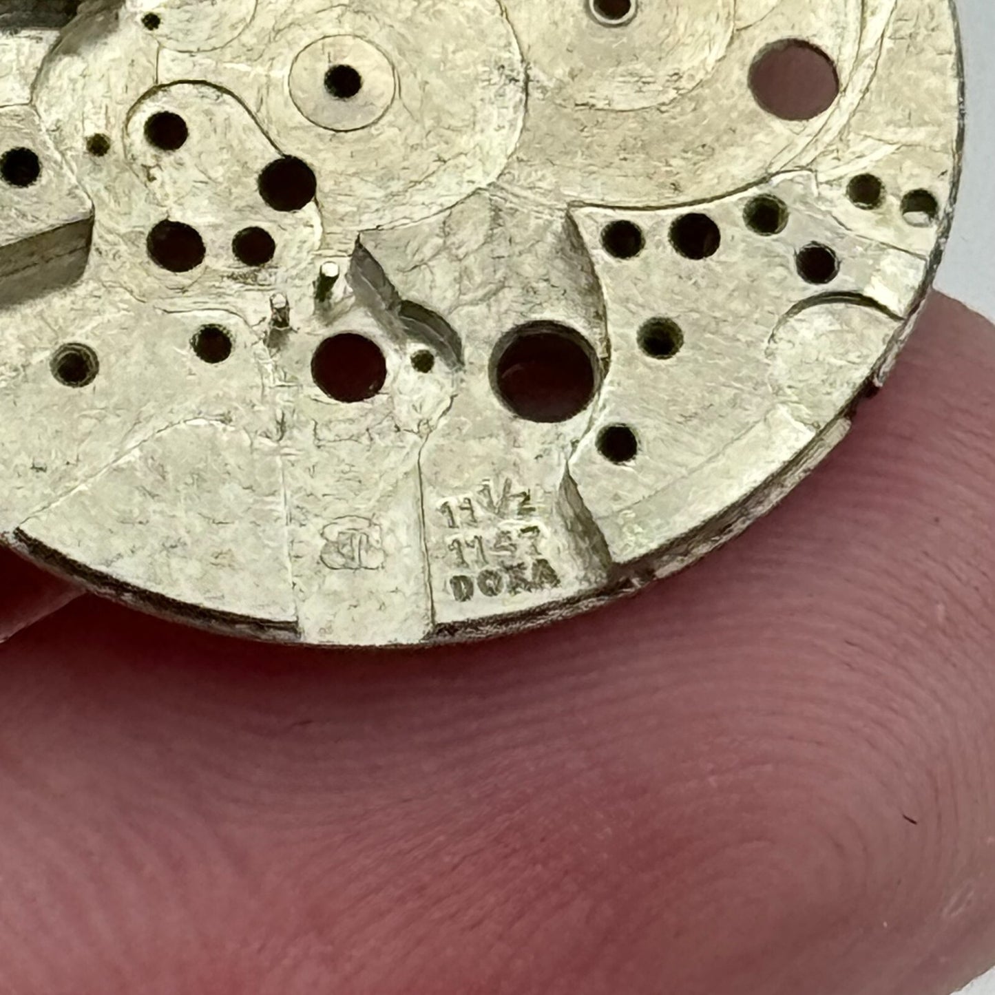 25.6mm Men's ETA 1147 Doxa 11 1/2 Manual Wind Watch Movement Main Plate PARTS