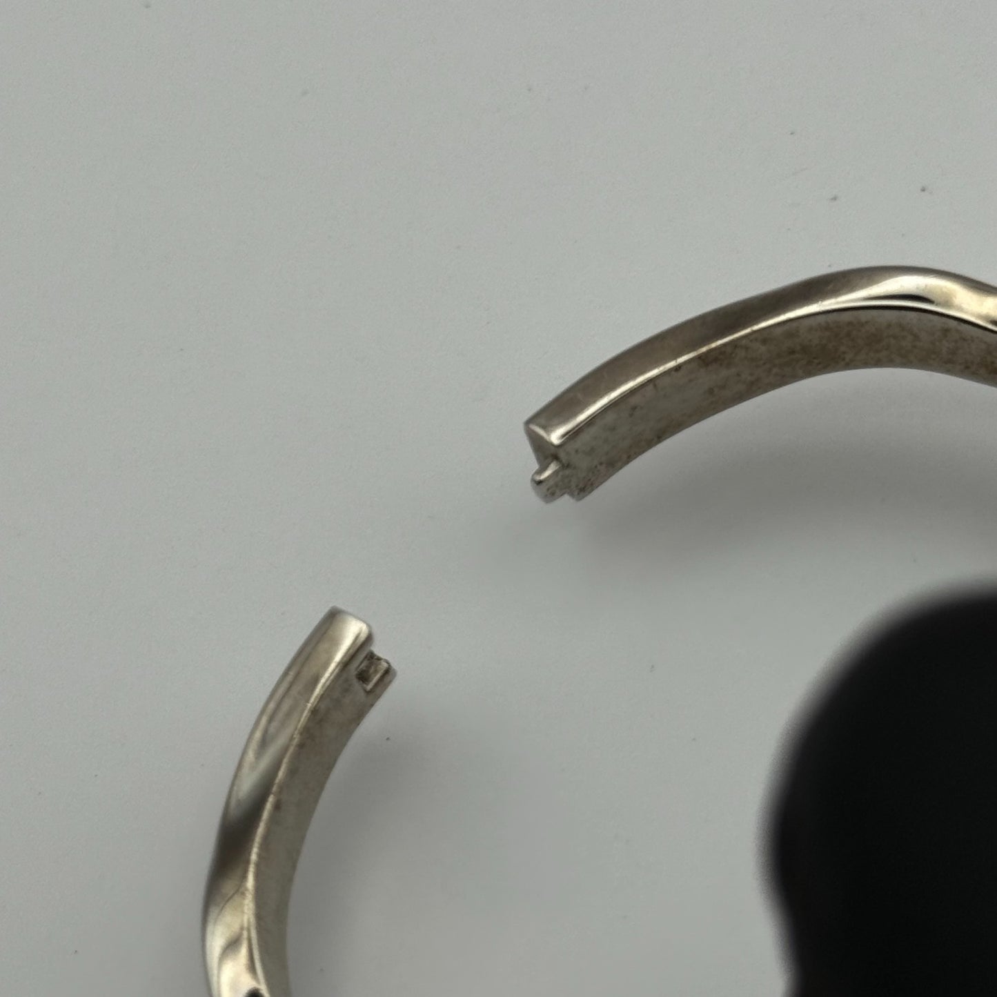 Solo Ladies Quartz Watch Pink Dial Silver Tone Bangle Working 20mm 6 Inches