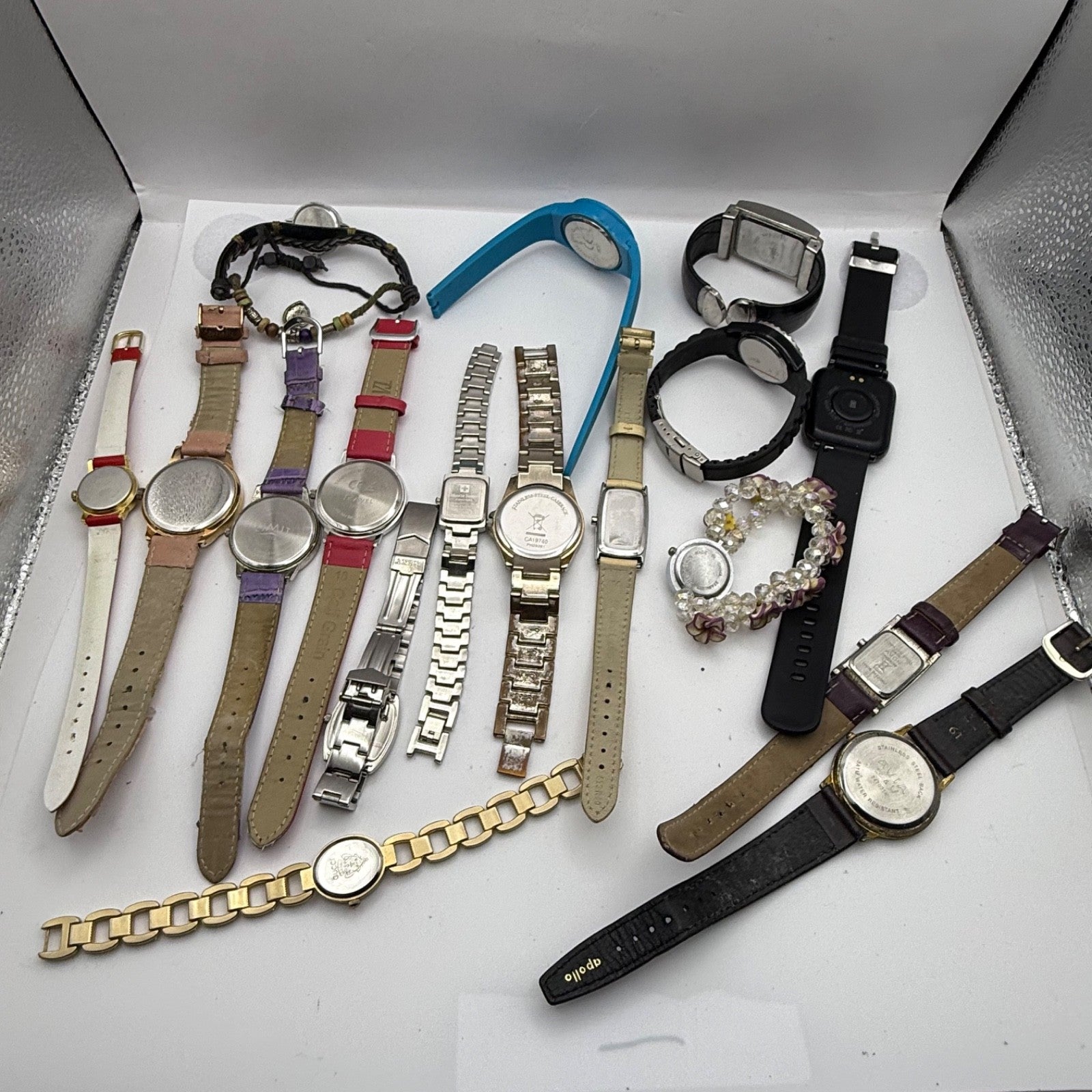 Bundle Of 16 Quartz Watches Modern / Vintage Untested Parts / Repair / Crafts