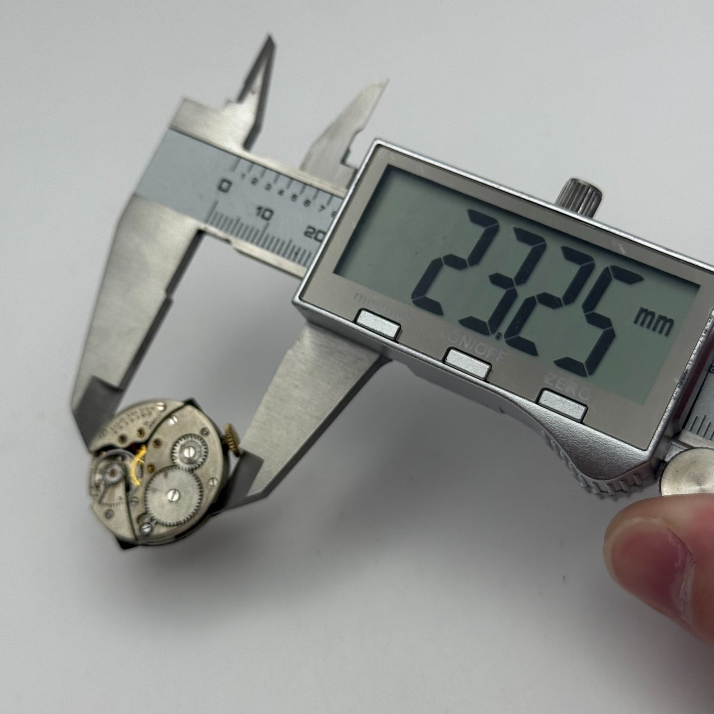 1942 Vintage 8/0s Elgin 554 Model 7 American Watch Movement PARTS REPAIR SPARES