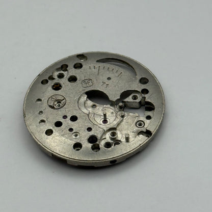 FHF 71 Watch Movement Manual Wind Vintage Swiss Incomplete Parts Repair 25.9mm