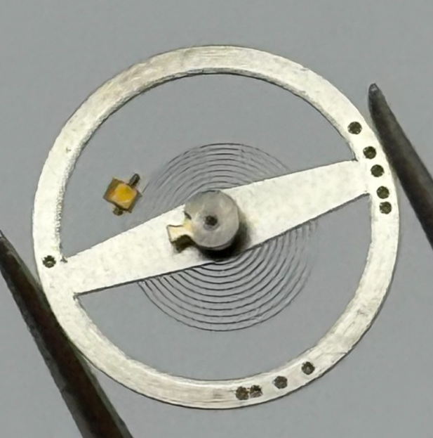 Brac 300 301 Balance Wheel Complete And Spring 1604 Watch Movement Parts NOS