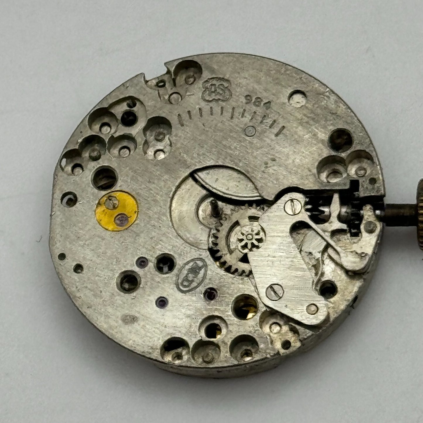 23.6mm Rotary AS 984 Manual Wind 15 Jewels Watch Movement Swiss Vintage PARTS