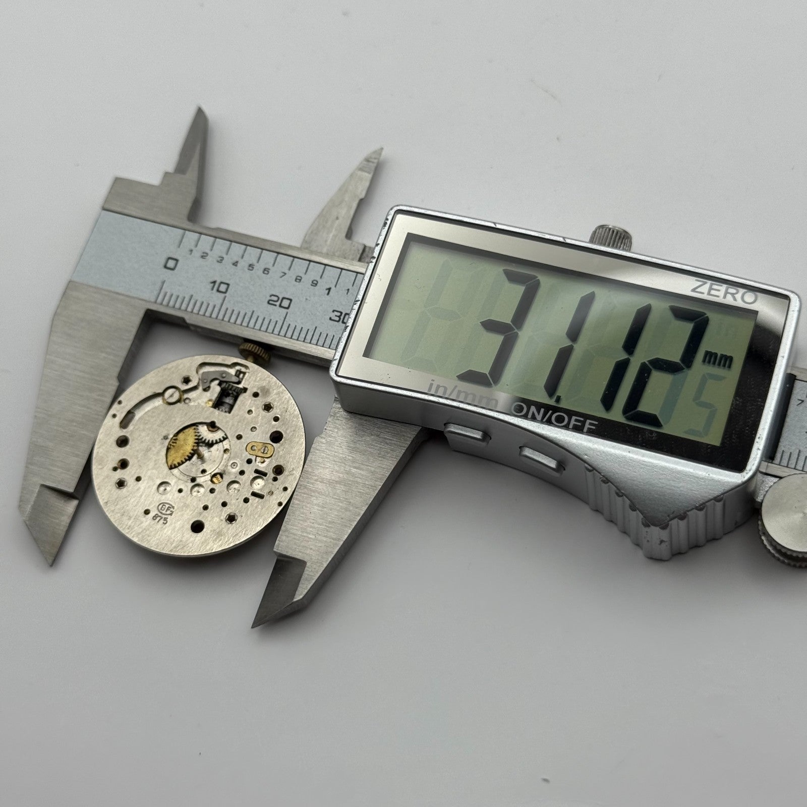 BFG 875 Watch Movement 1 Jewel Manual Wind Swiss Vintage Parts Repair 31.1mm