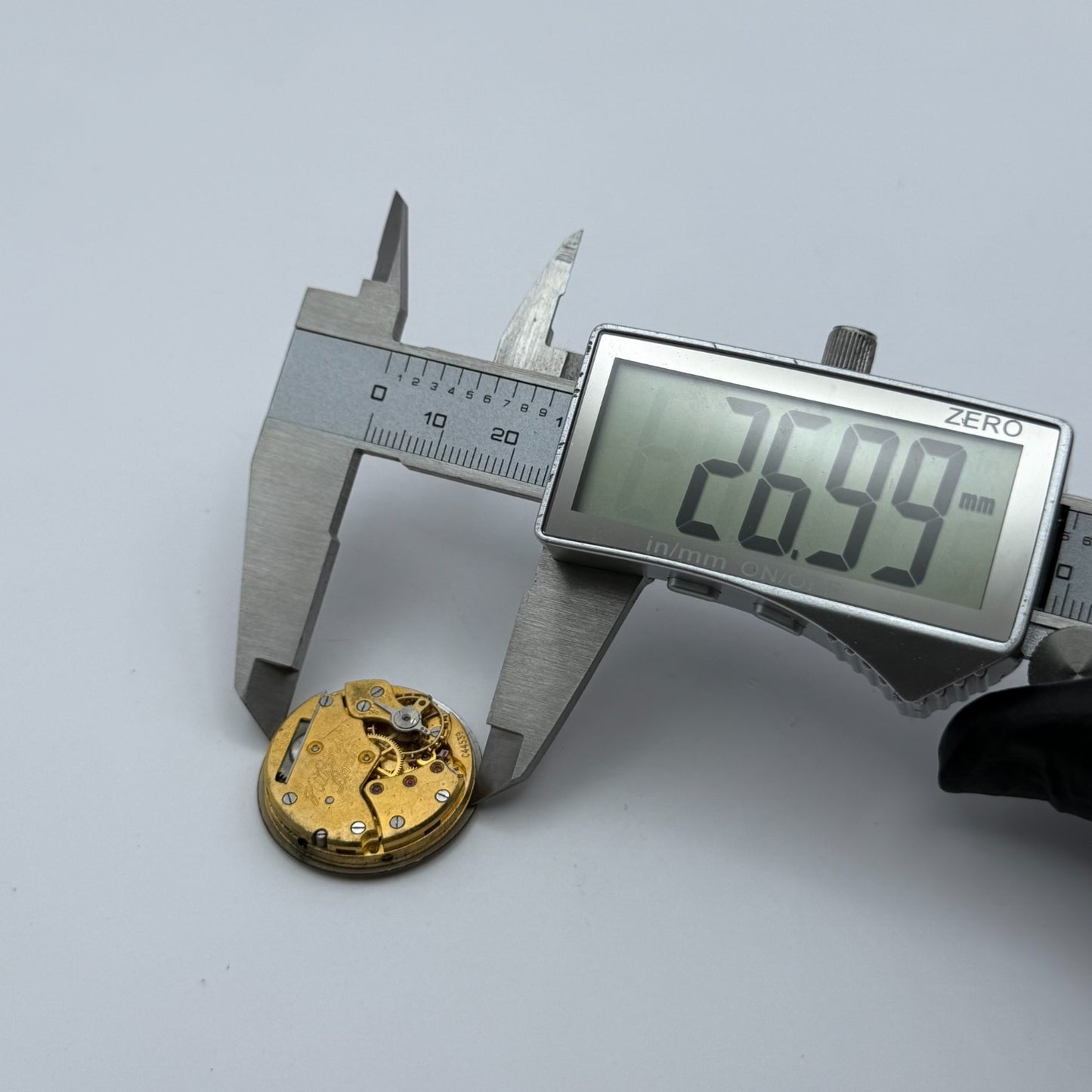 J W Benson Smiths De Luxe 15 Jewels Watch Movement Manual Wind Parts 26.9mm