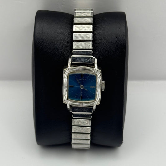Vintage Seiko Ladies Watch Mechanical Blue Dial Japan 11-3010 Working 18mm Case