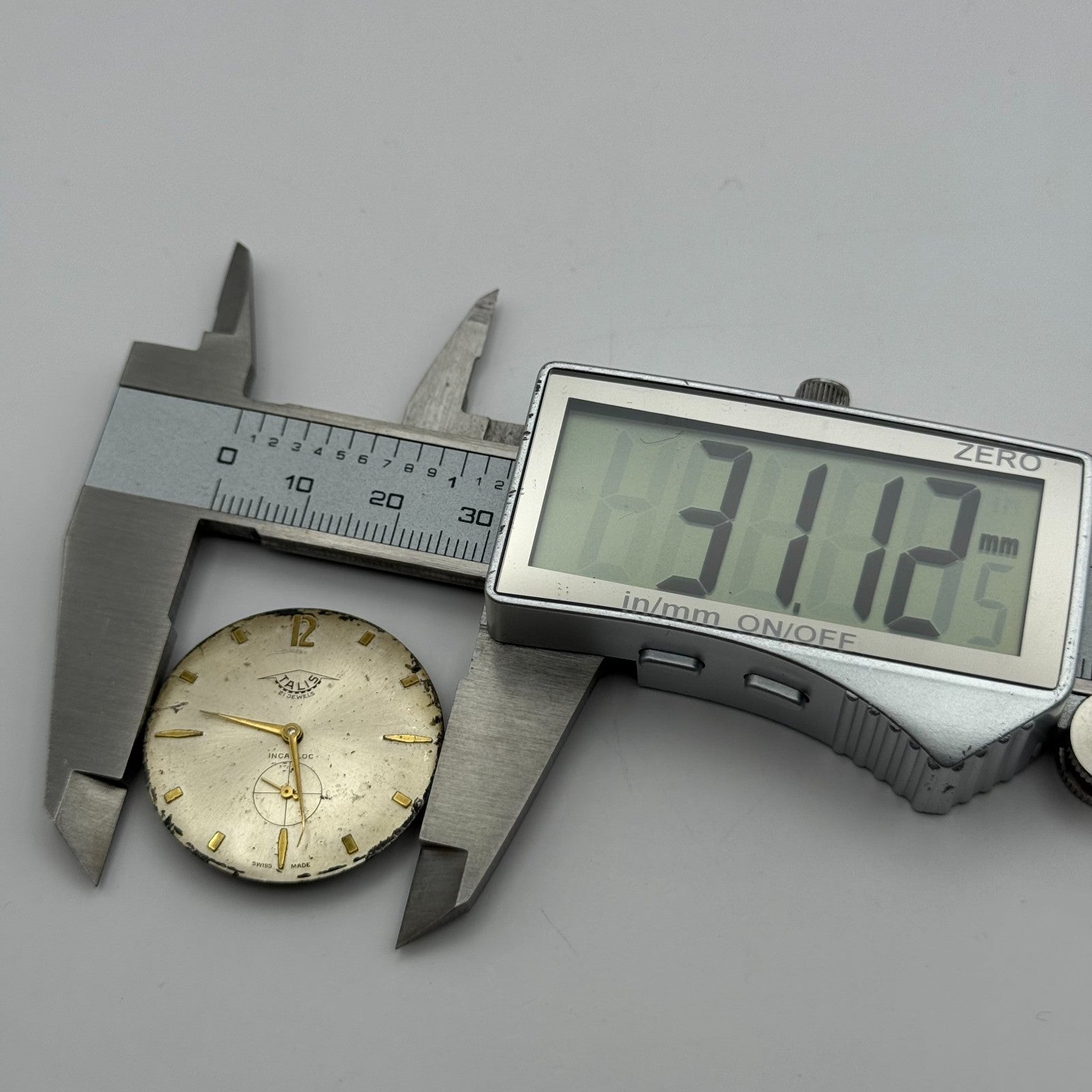 Peseux P 320 Talis Watch Movement Manual Wind Vintage Swiss Parts Repair 23.5mm