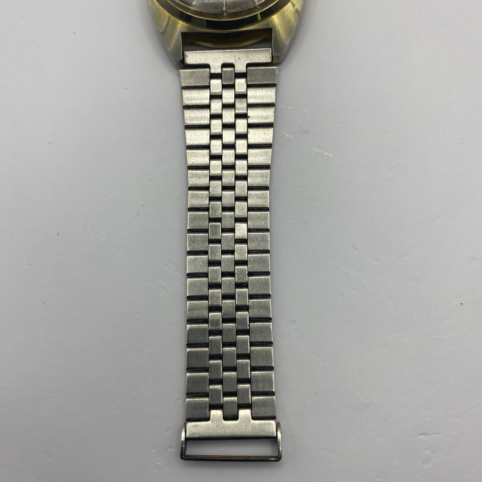 34mm WORKING Vintage Ladies Eurosonic Perfectime Amazing Green Dial 8.2 In Watch