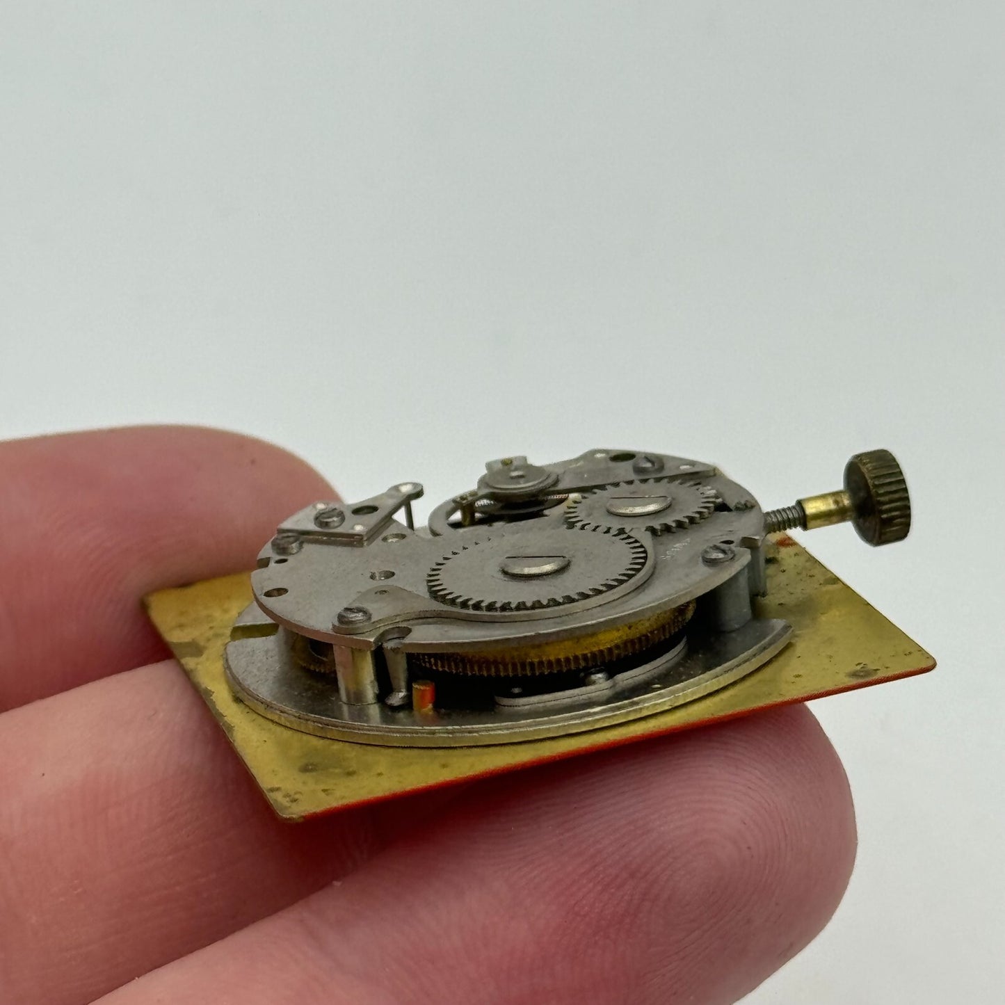 33.7mm Old London Desa 320 Manual Wind Swiss Watch Movement Dial Vintage PARTS