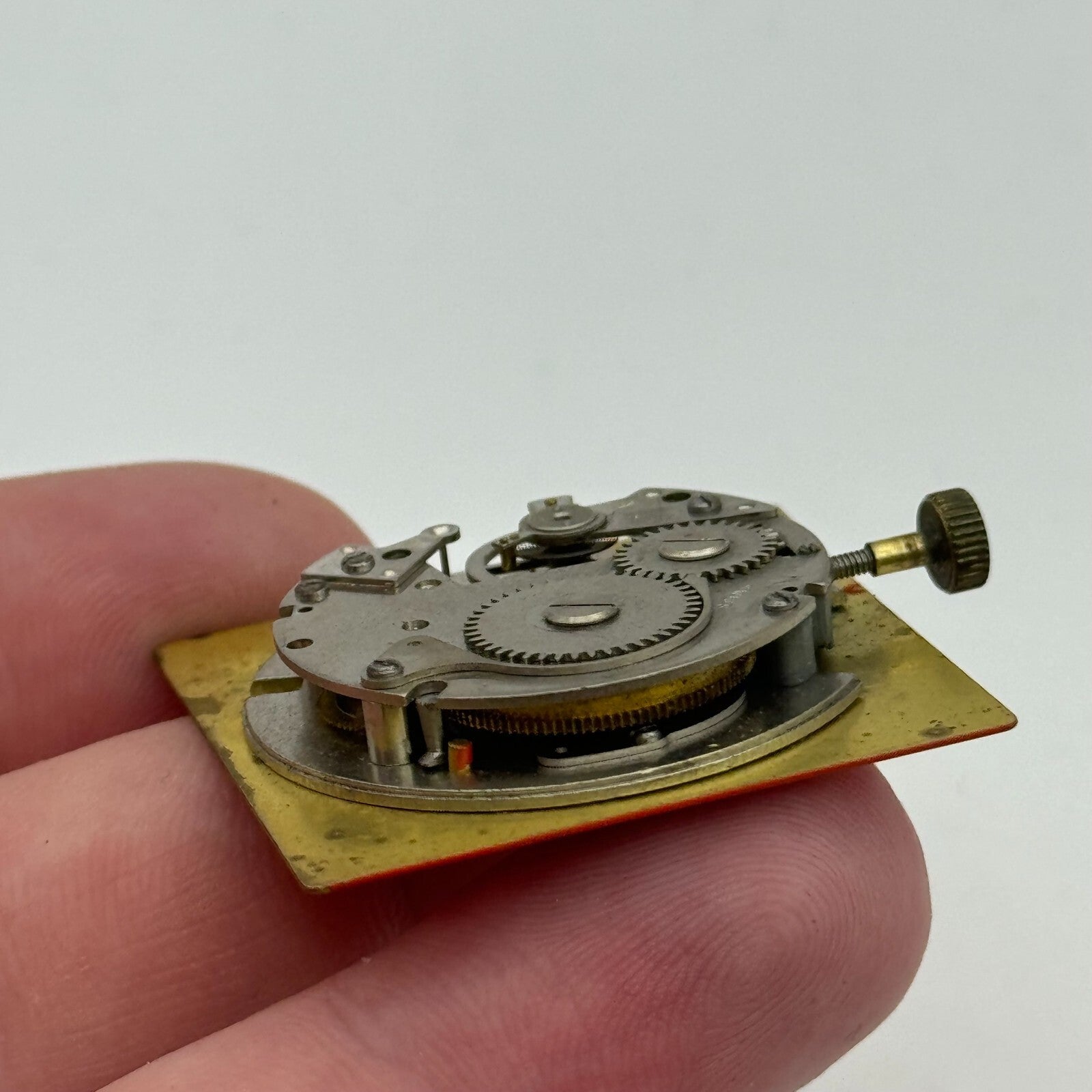 33.7mm Old London Desa 320 Manual Wind Swiss Watch Movement Dial Vintage PARTS