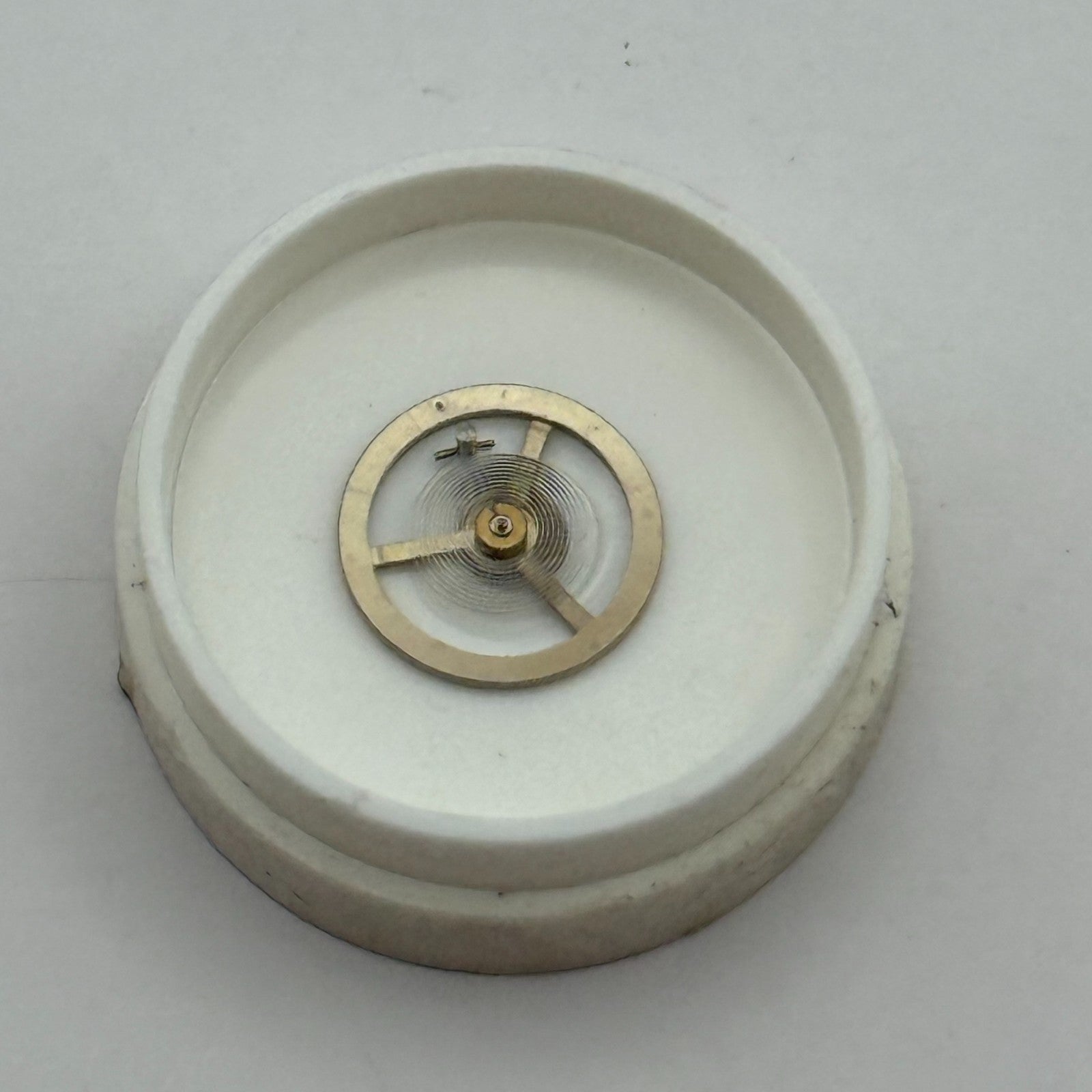 EB 1612 Balance Wheel Complete And Spring  6¾-8’’’ 950 Watch Movement Parts NOS