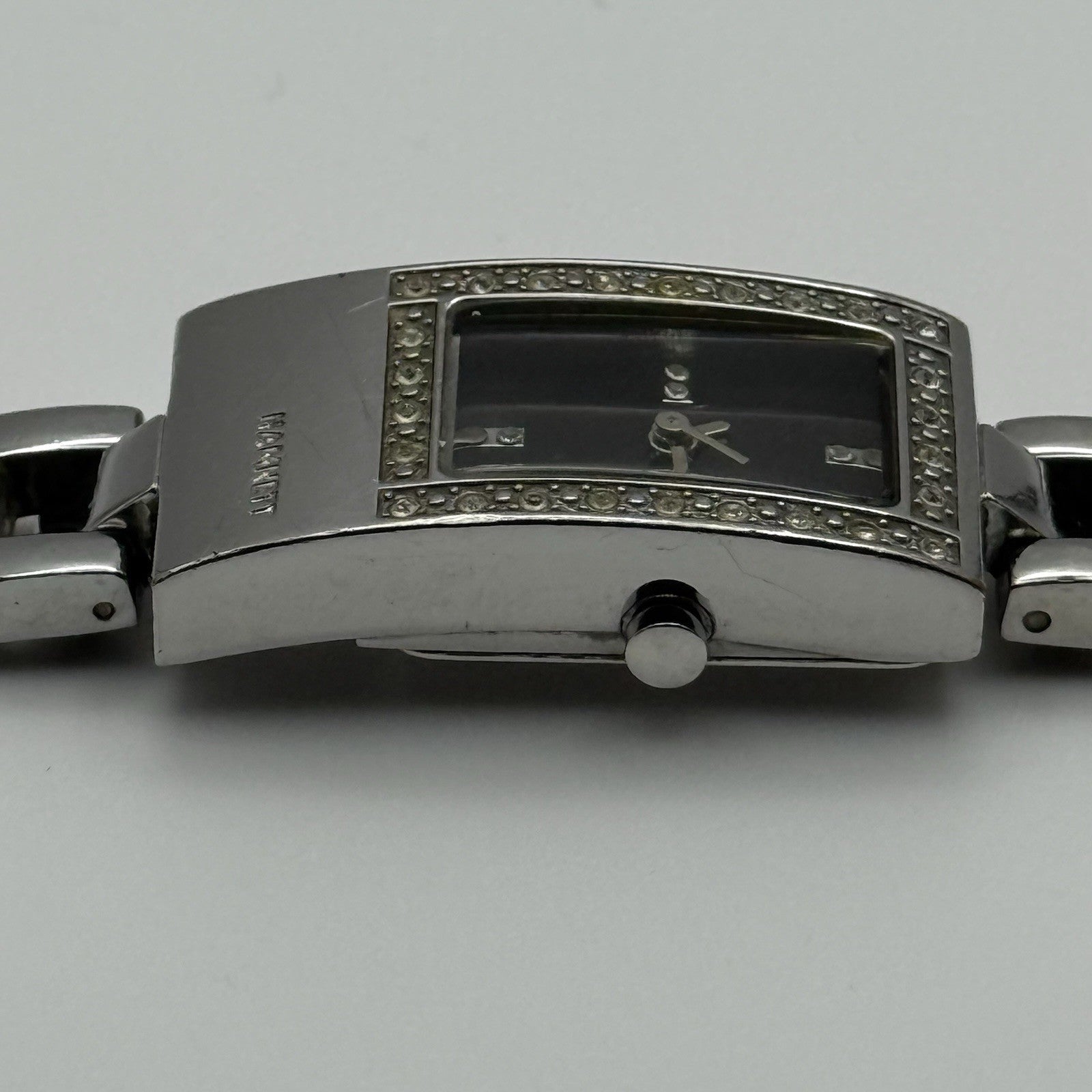 Working Hamnett Ladies Silver Tone Black Dial 19mm Quartz Watch New Battery