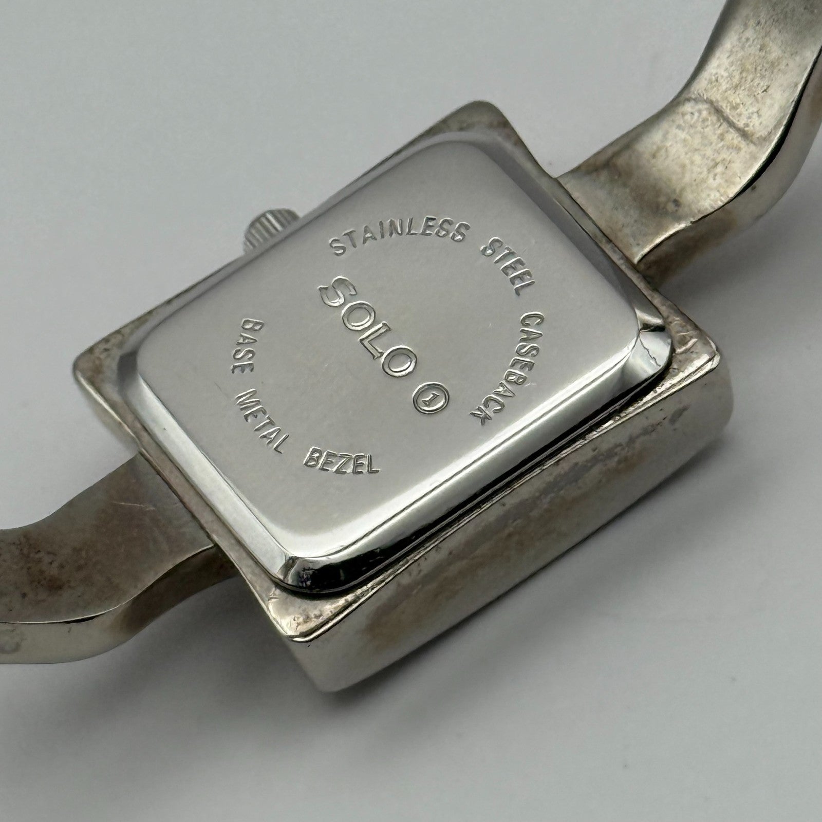 Solo Ladies Quartz Watch Pink Dial Silver Tone Bangle Working 20mm 6 Inches