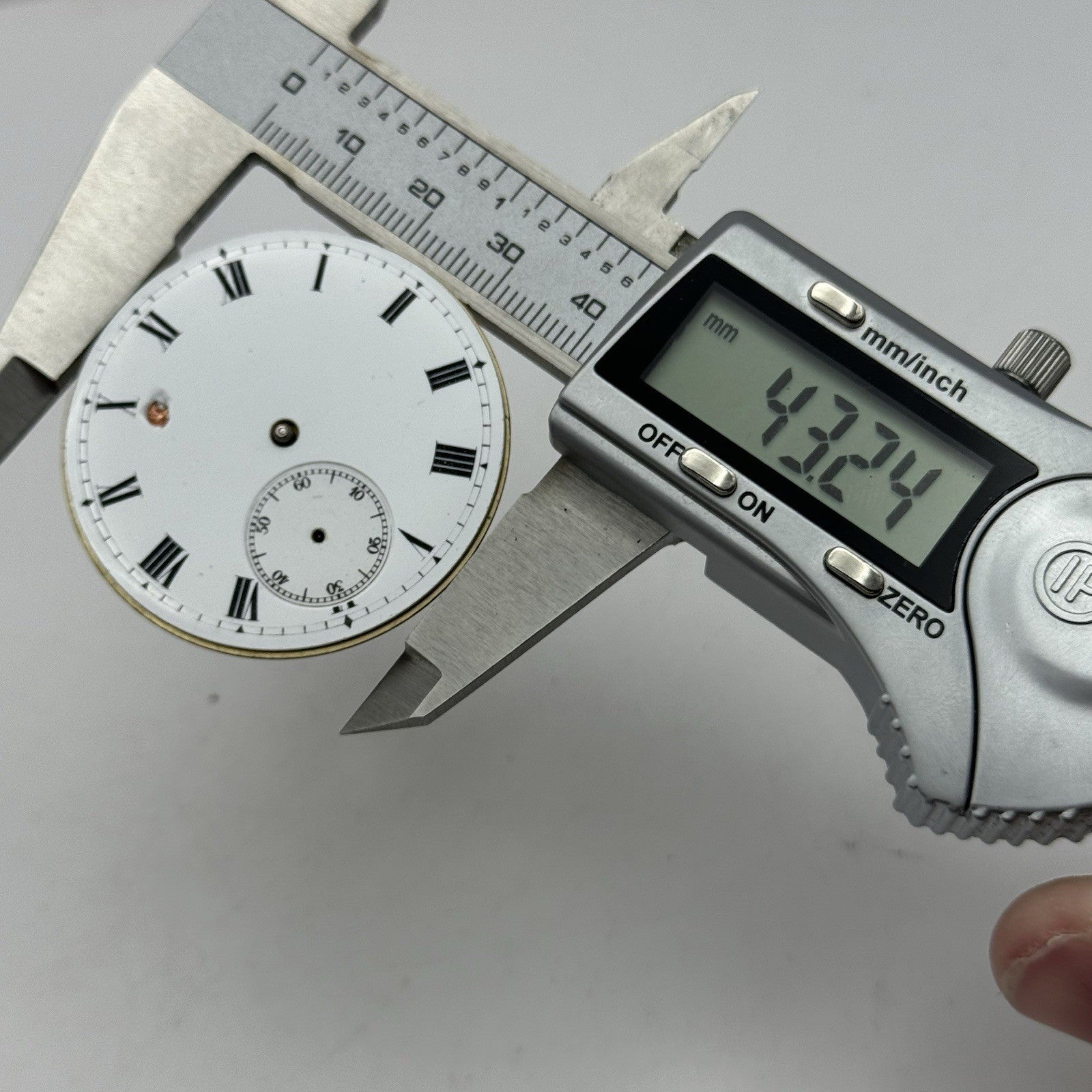43.2mm Moeris Open Face Swiss Vintage Pocket Watch Movement PARTS REPAIR SPARES