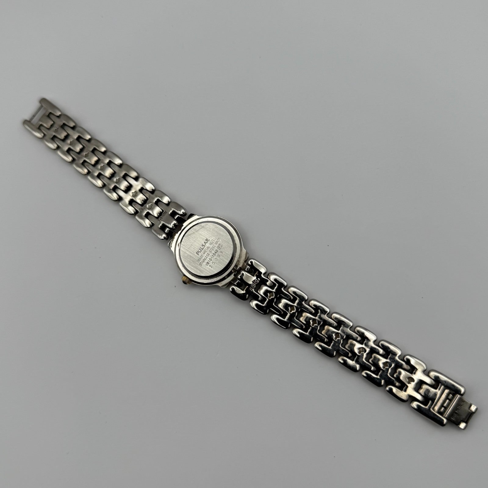 Pulsar Ladies Quartz Watch White Dial Two Tone Bracelet Japan Working 26mm
