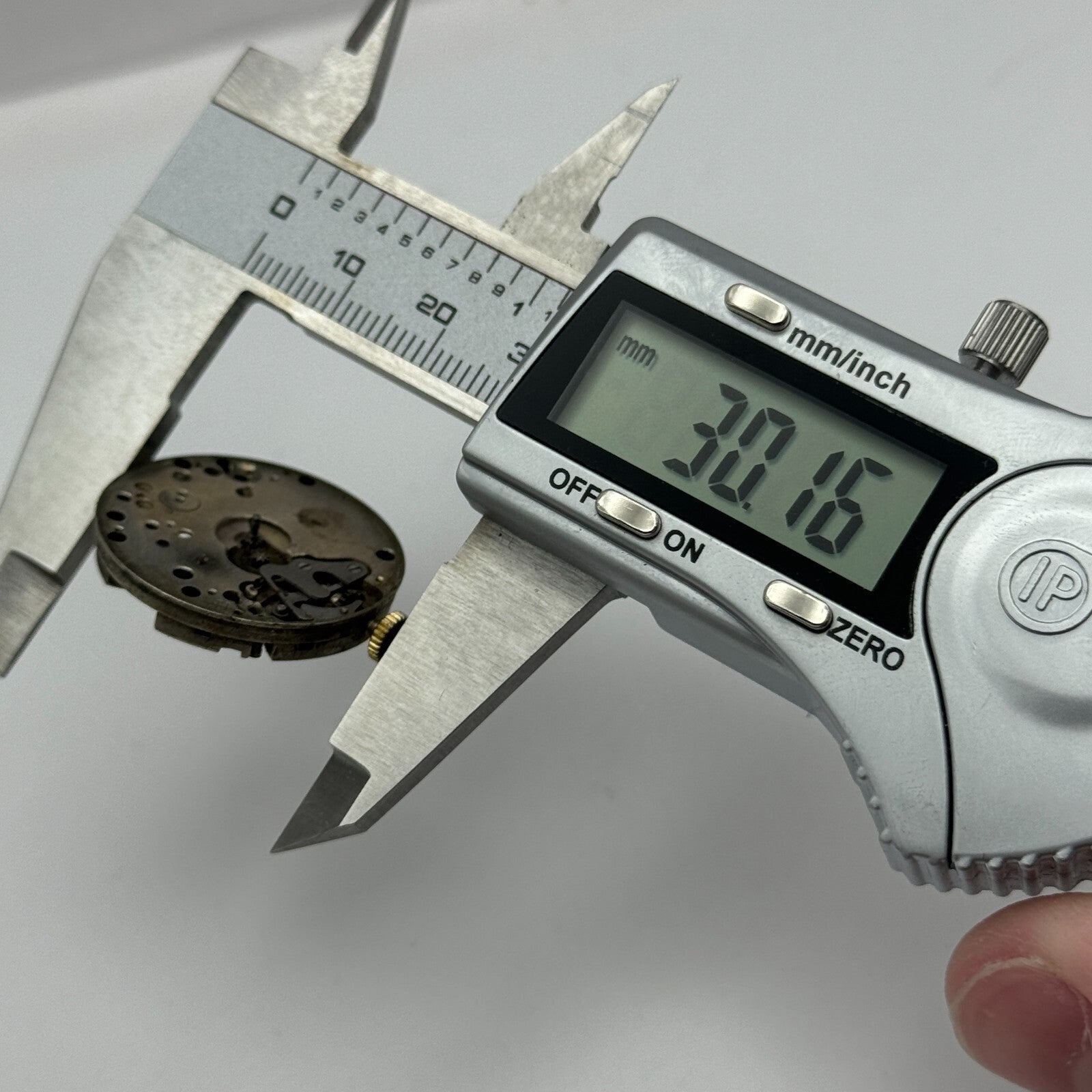 27.1mm Men's Bernex FHF 15 Jewels Trench Watch Movement Manual Wind Swiss PARTS
