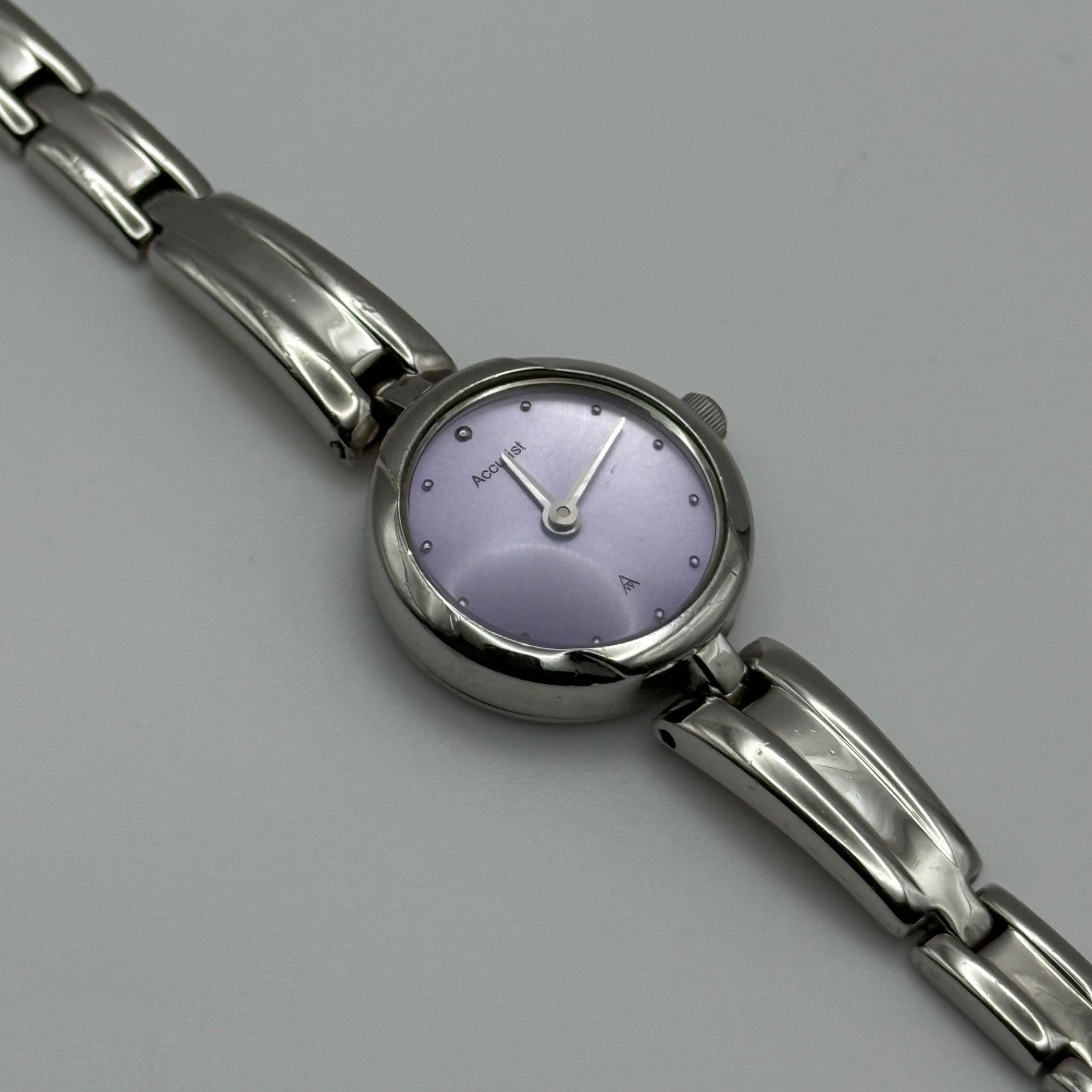 Working Accurist Ladies Purple Dial Silver Tone 19mm Quartz Watch LB327 Japan