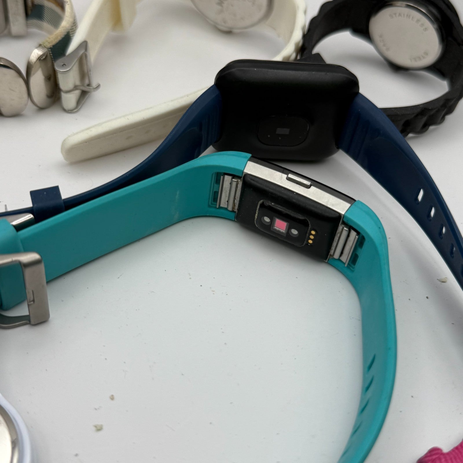 Bundle Of 15 Quartz Watches Job Lot Modern / Vintage Untested Parts / Repair