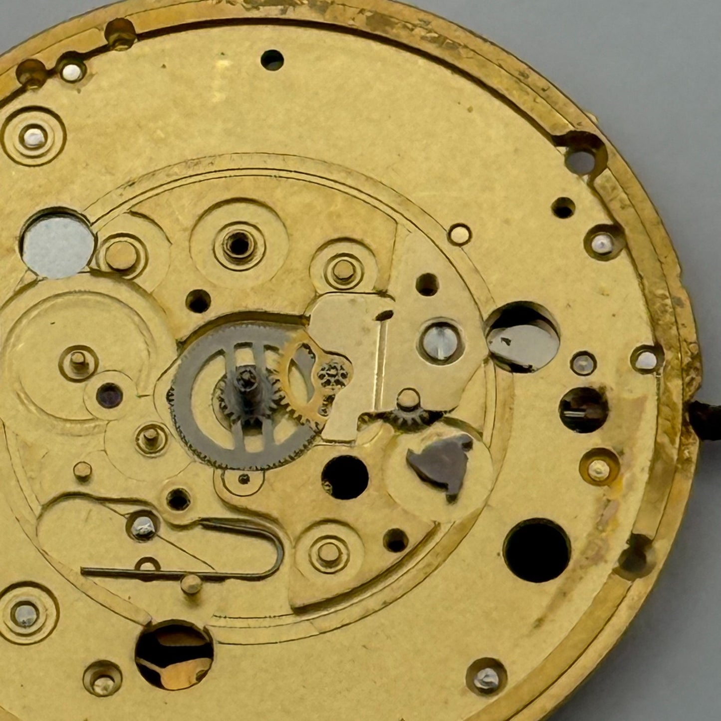 ETA 255.411 Quartz Watch Movement 6 Jewels Swiss Vintage Parts Repair 23.9mm