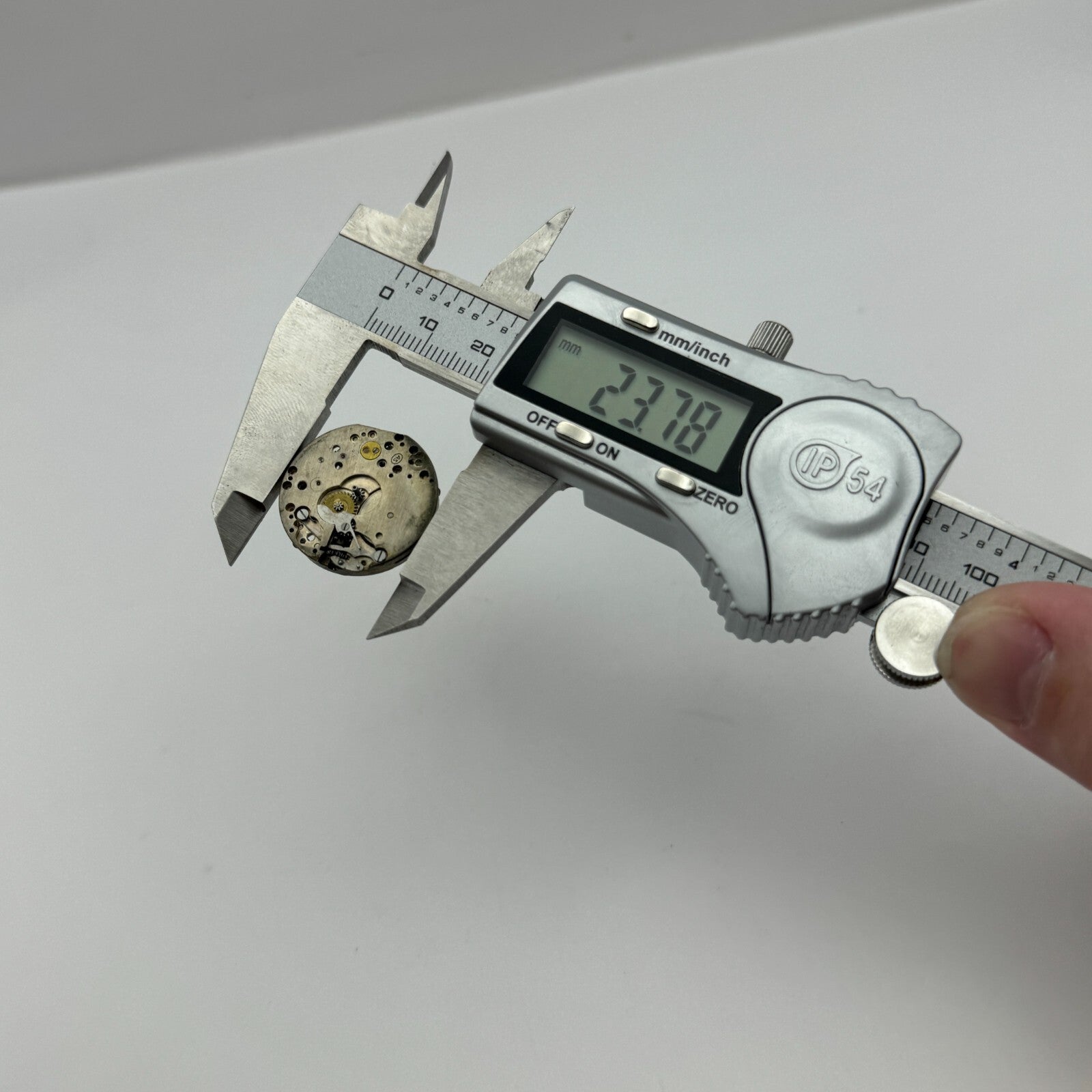 23.6mm AS A Schild 15 Jewels Manual Wind Watch Movement Swiss Vintage PARTS