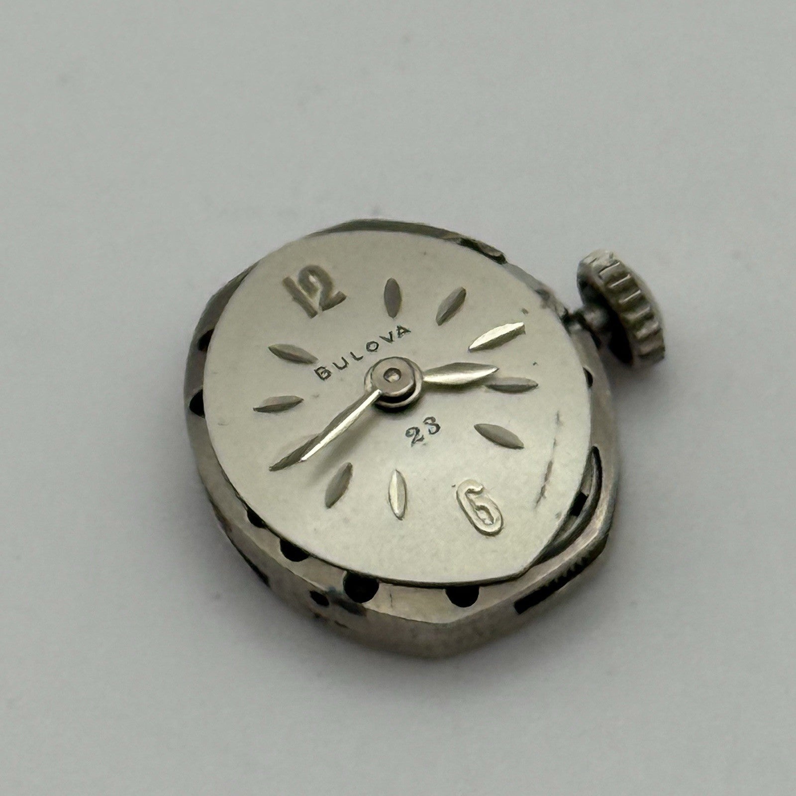 13.1mm Vintage Ladies Bulova 5AT Manual Wind Swiss Watch Movement PARTS REPAIR