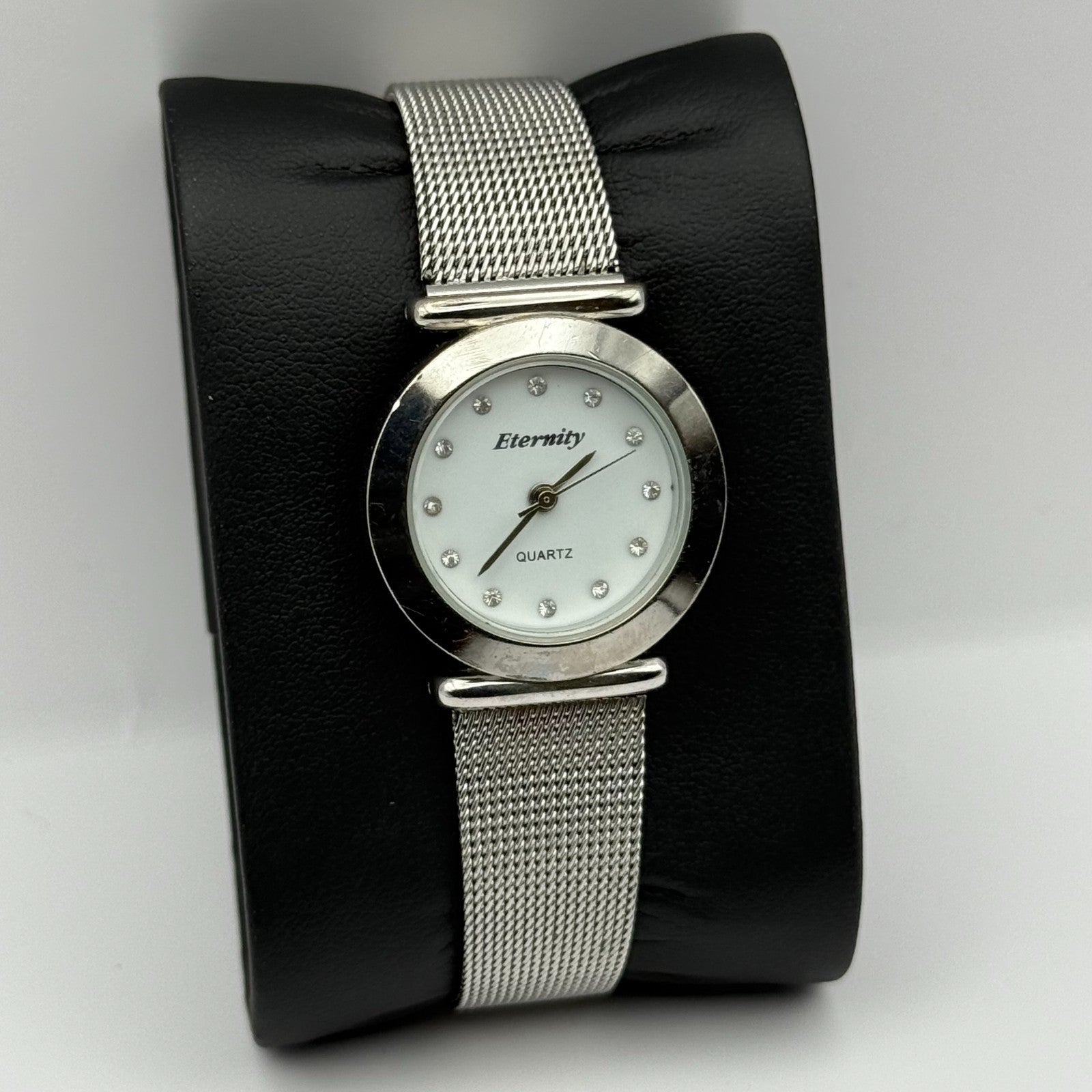 Enternity Ladies Quartz Watch Crystal Markers Silver Tone Mesh Band Working 25mm