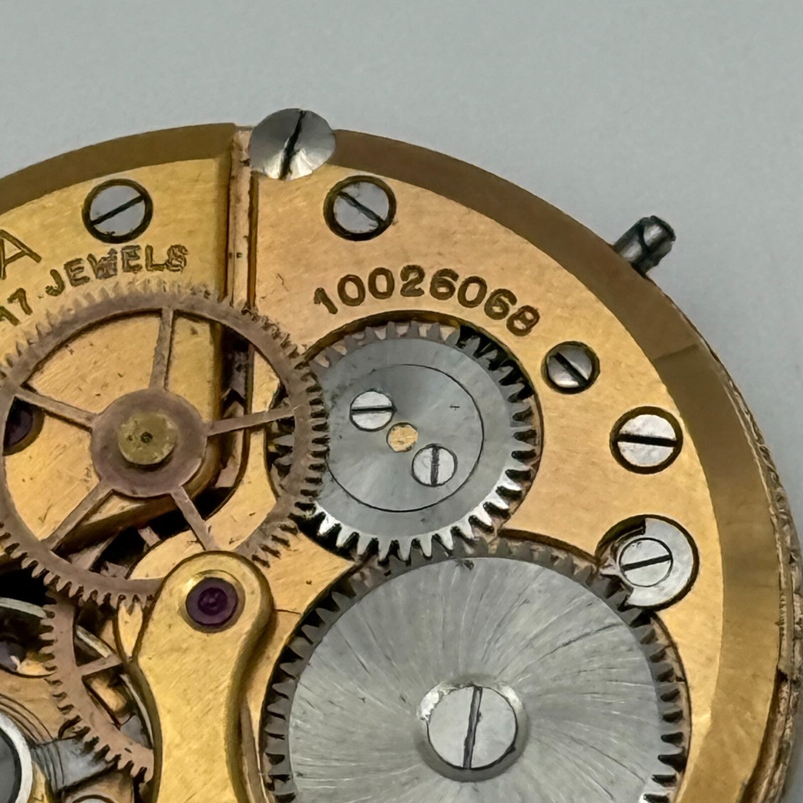 28.6mm 1940s Vintage Omega 28SC Swiss Manual Wind Watch Movement PARTS REPAIR