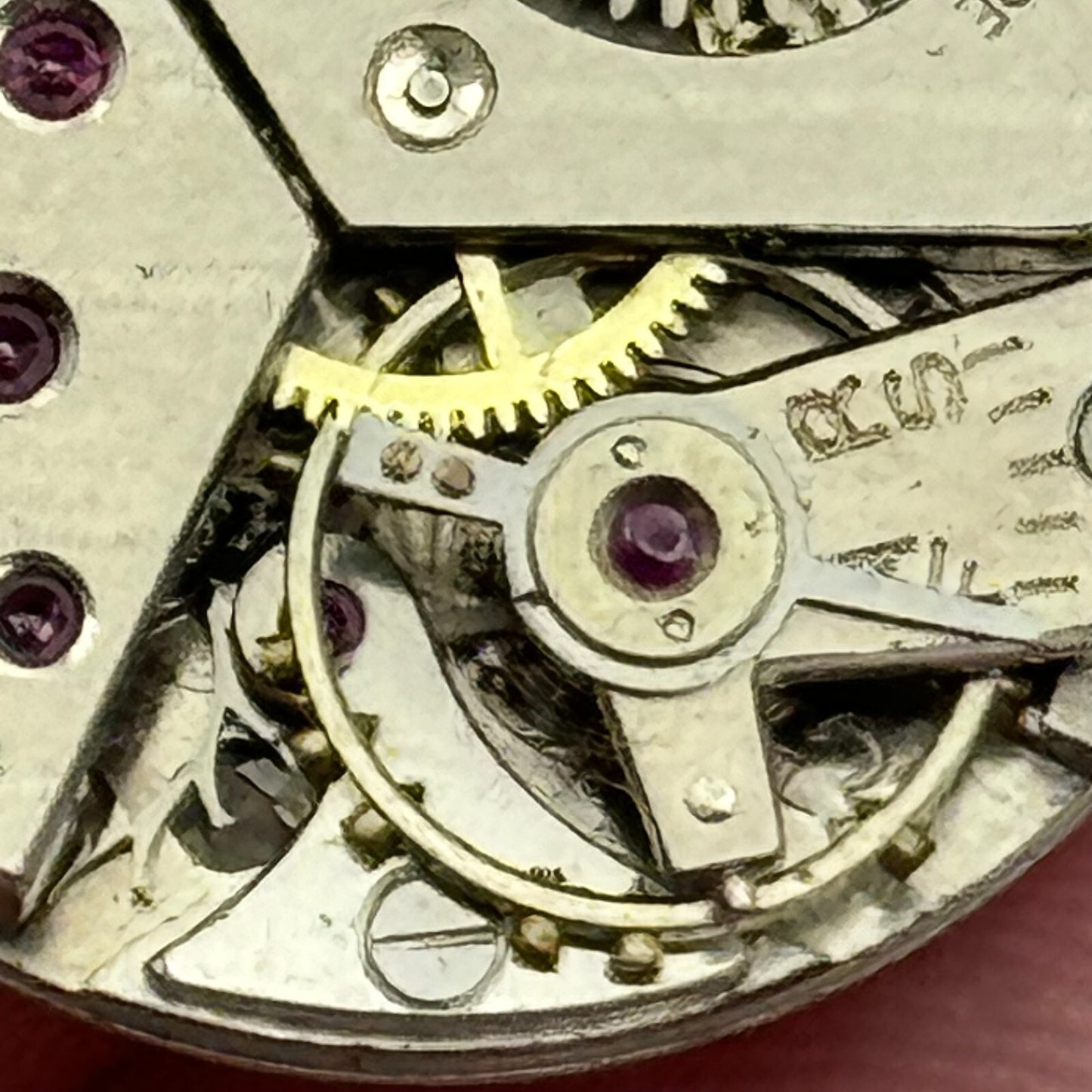 19.7mm Shield Peseux P 220 Manual Wind Swiss Made 15 Jewels Watch Movement PARTS