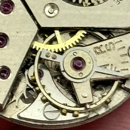 19.7mm Shield Peseux P 220 Manual Wind Swiss Made 15 Jewels Watch Movement PARTS