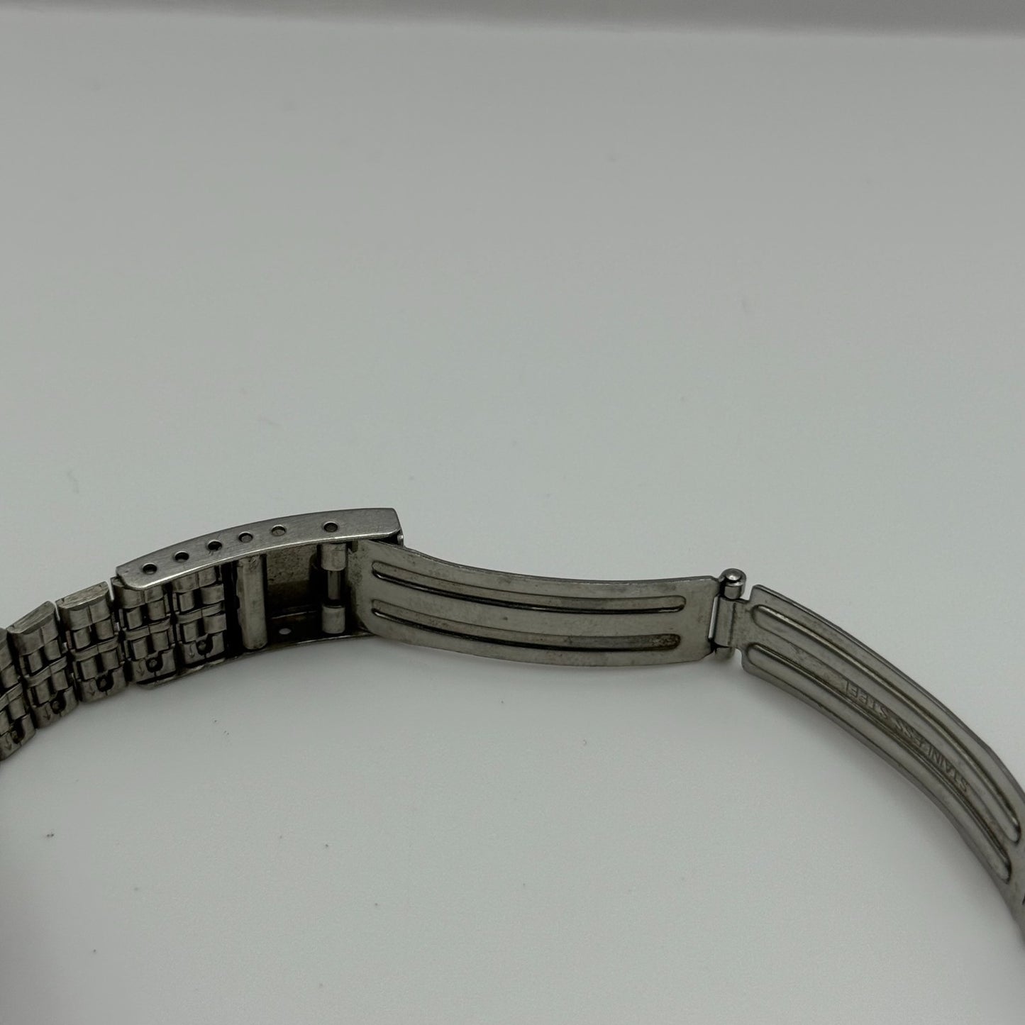 Seiko Alba Ladies Digital Chronograph Quartz Watch 23mm UNTESTED PARTS