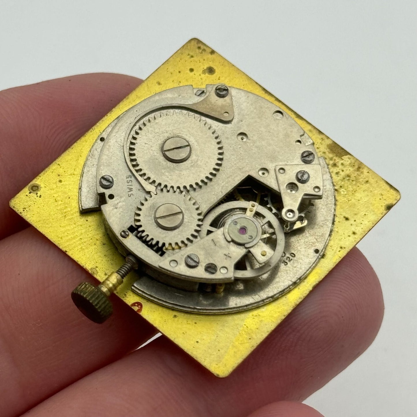 33.7mm Old London Desa 320 Manual Wind Swiss Watch Movement Dial Vintage PARTS