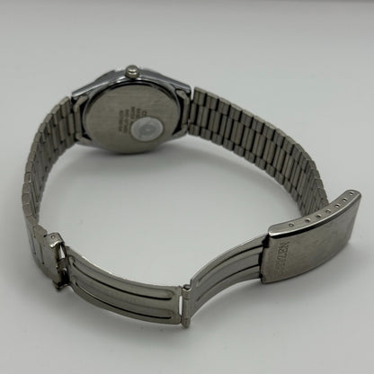 Citizen CQ Quartz Watch 6110-073185 Date Silver Tone Japan 30mm PARTS REPAIR