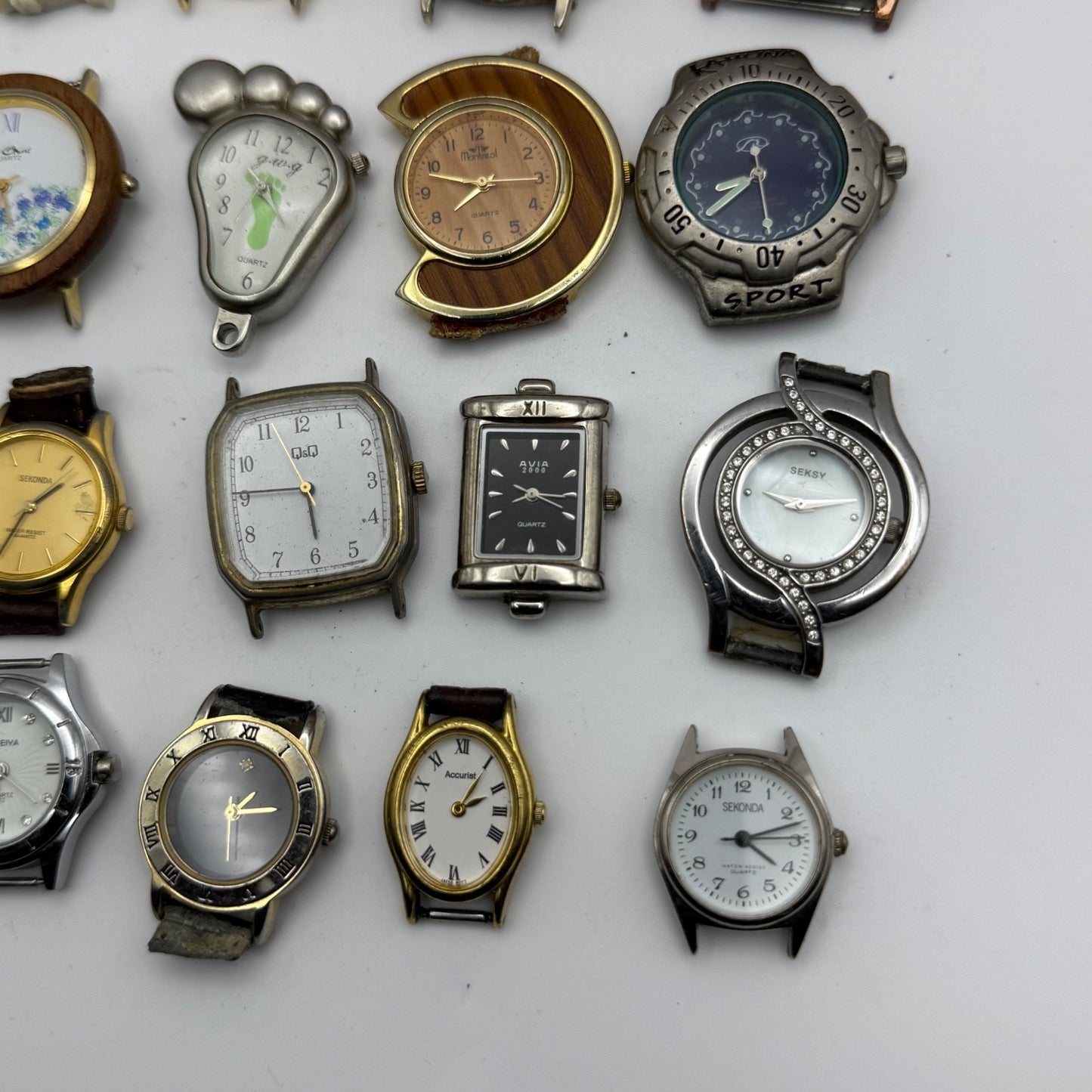 Bundle Of 16 Quartz Watches Modern / Vintage Untested Parts / Repair / Crafts