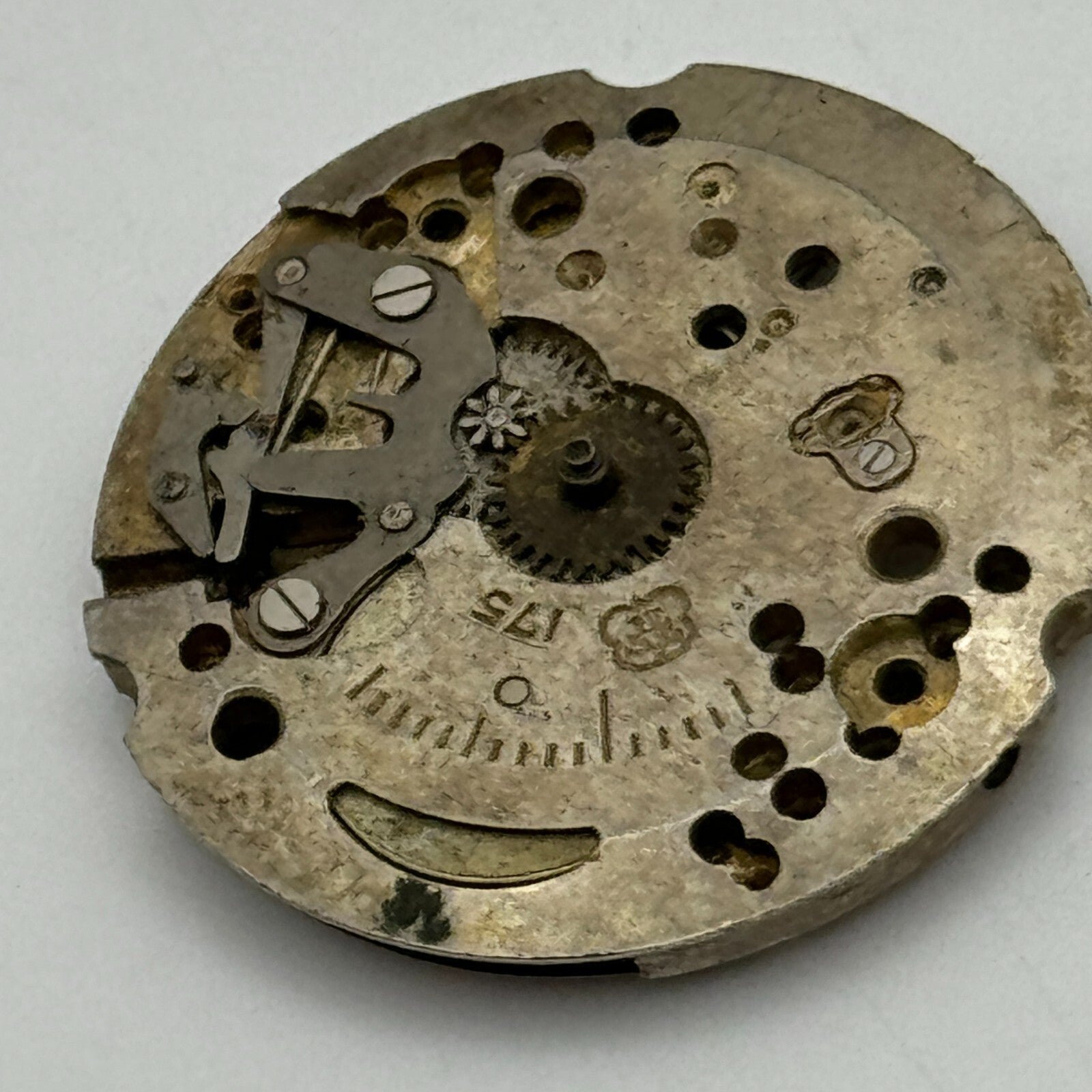 25.9mm Bovet Freres & Co FHF 175 Manual Wind Watch Movement Swiss Vintage PARTS