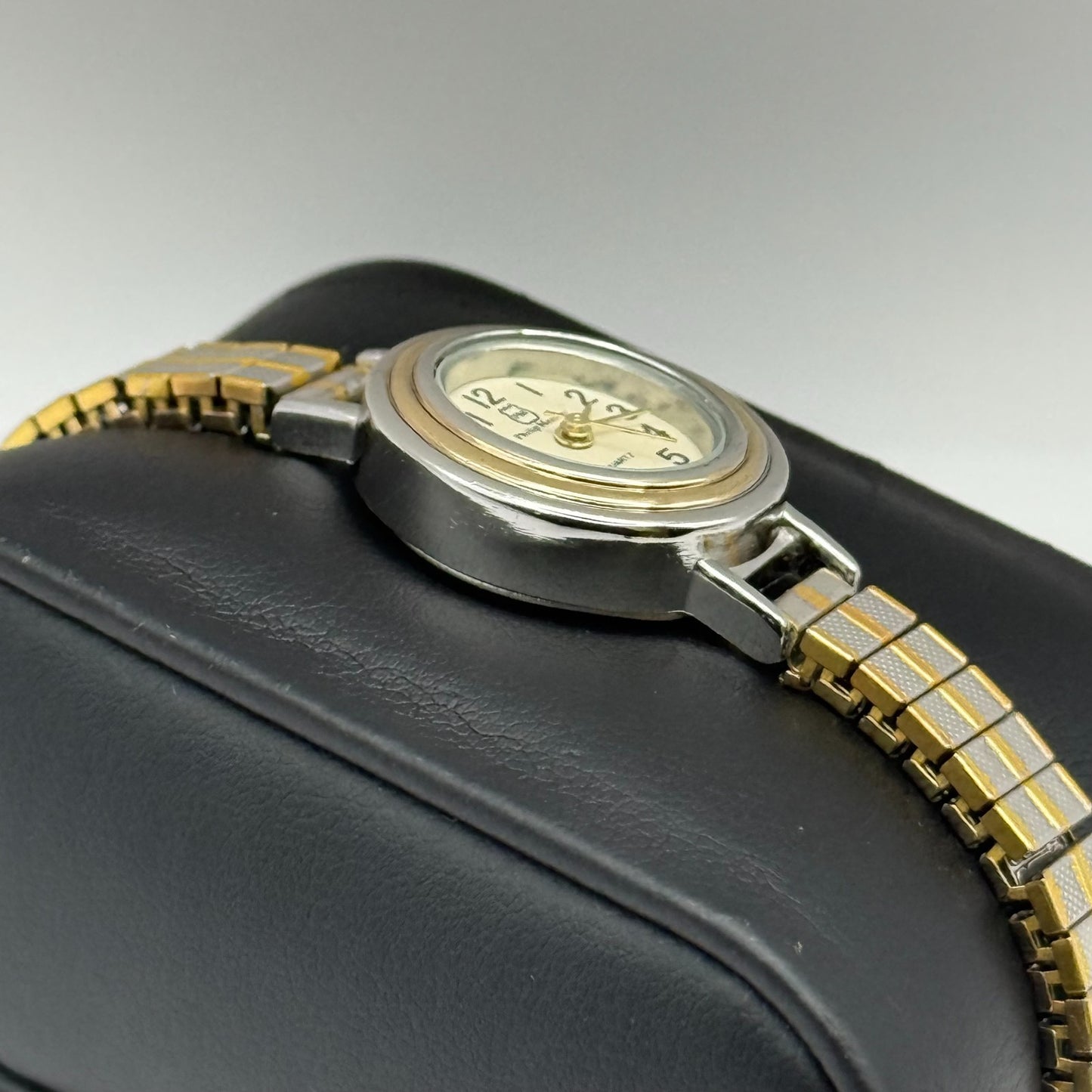 Philip Mercier Ladies Quartz Watch Two Tone Stretch Band Working 19mm