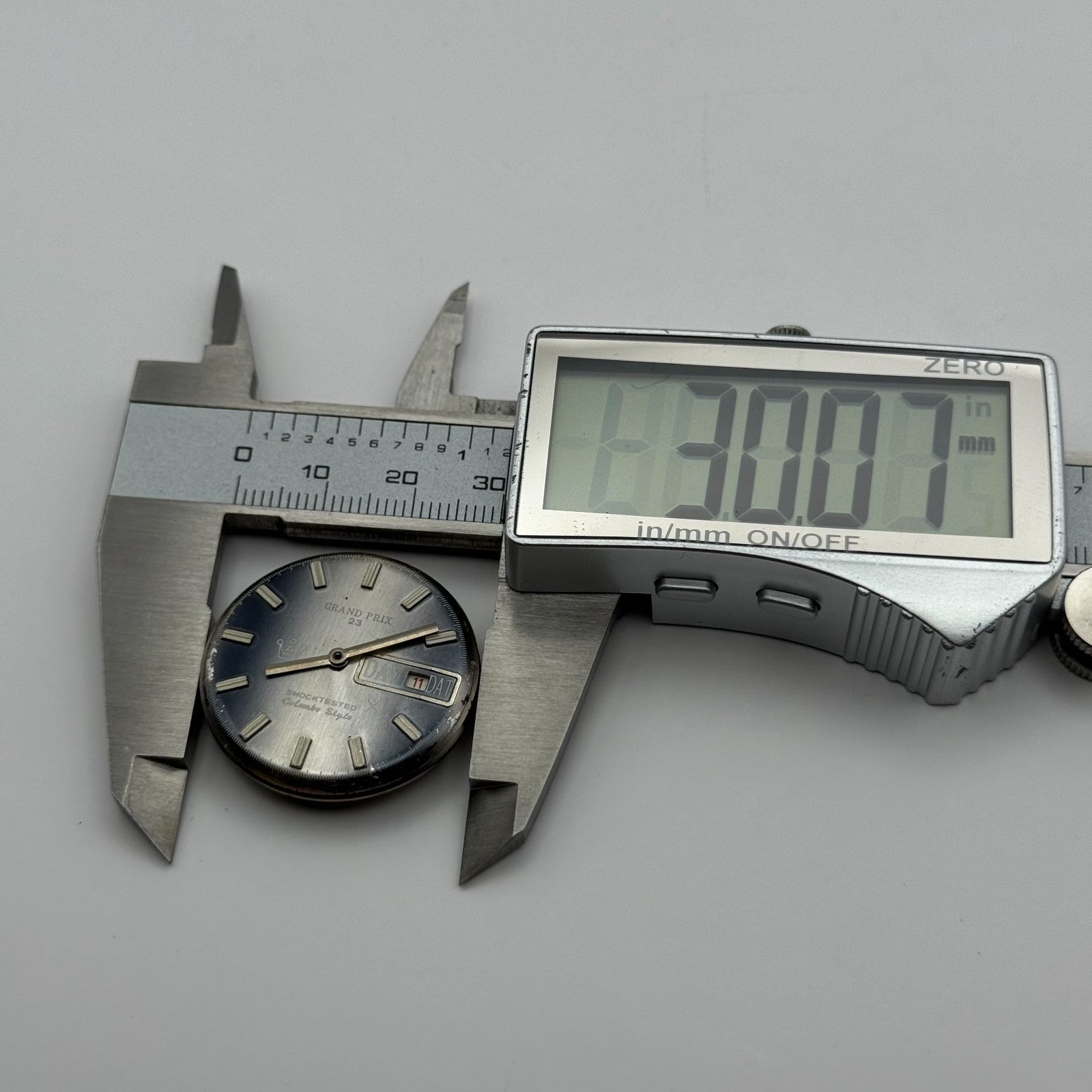 Colombo Style Grand Prix Day Date 1978-3 Watch Movement Manual Wind Parts 24mm