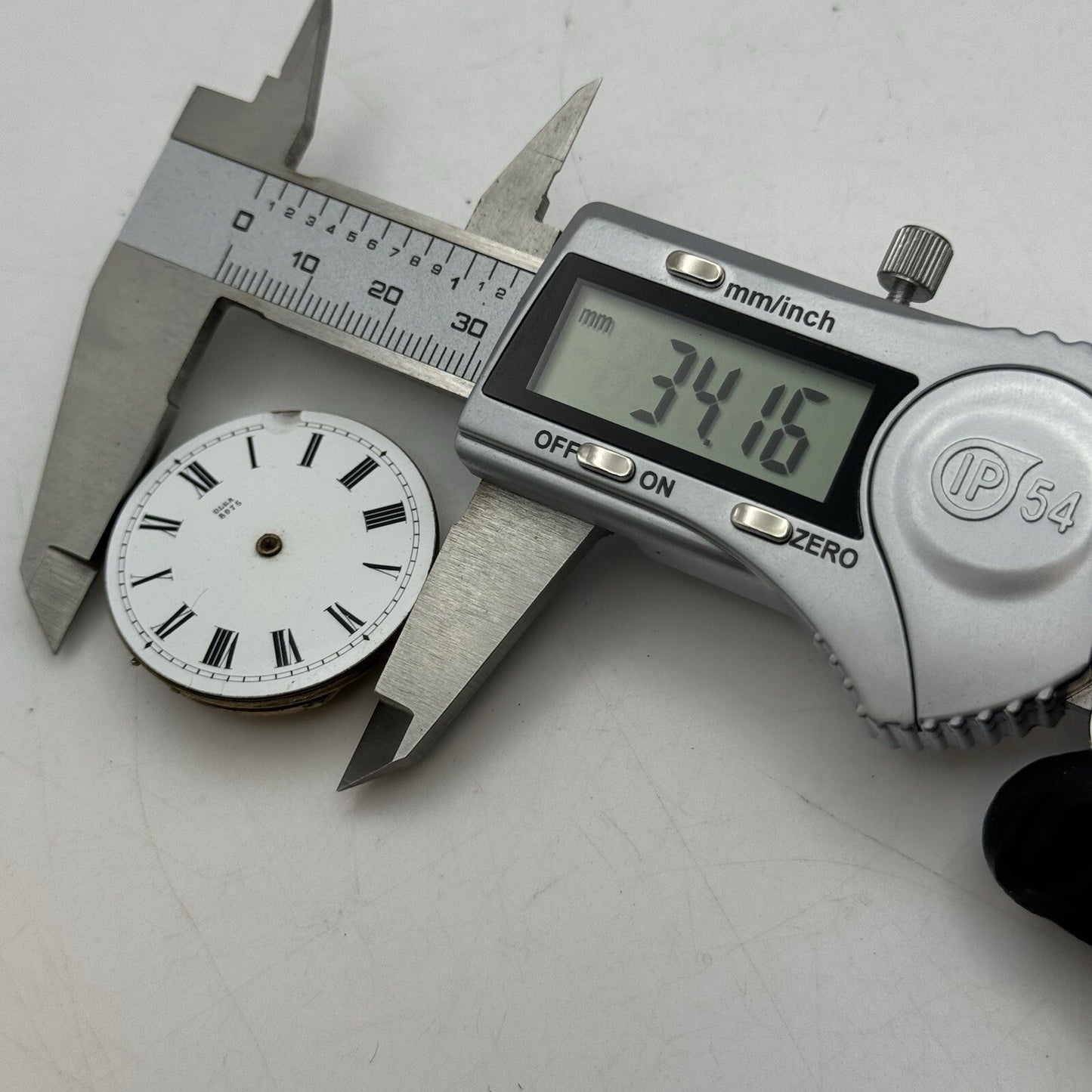 34.1mm Quality Olga Porcelain Dial Cylinder Watch Movement FOR PARTS