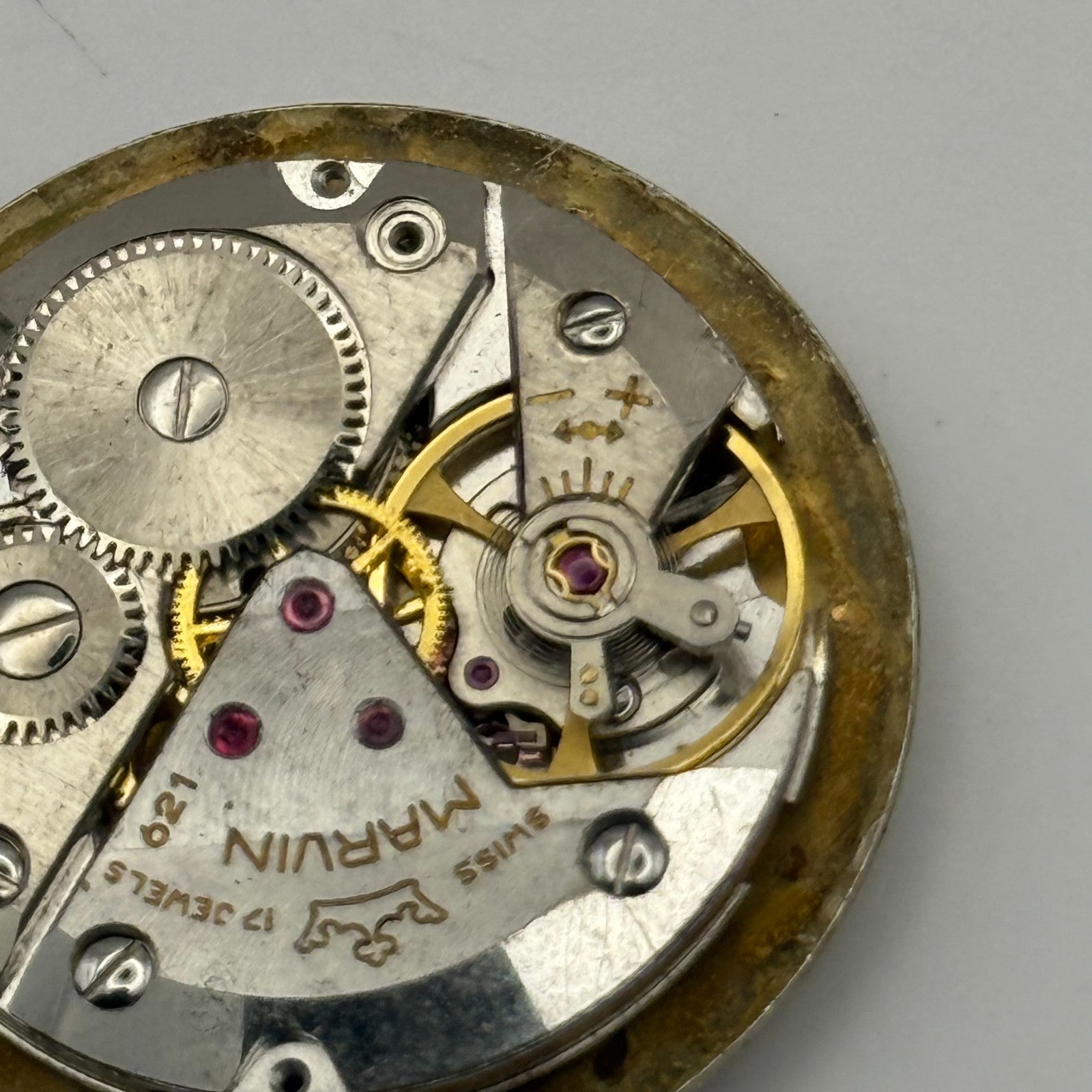 Marvin 621 Watch Movement Manual Wind Vintage Swiss 17 Jewels Parts 25.9mm