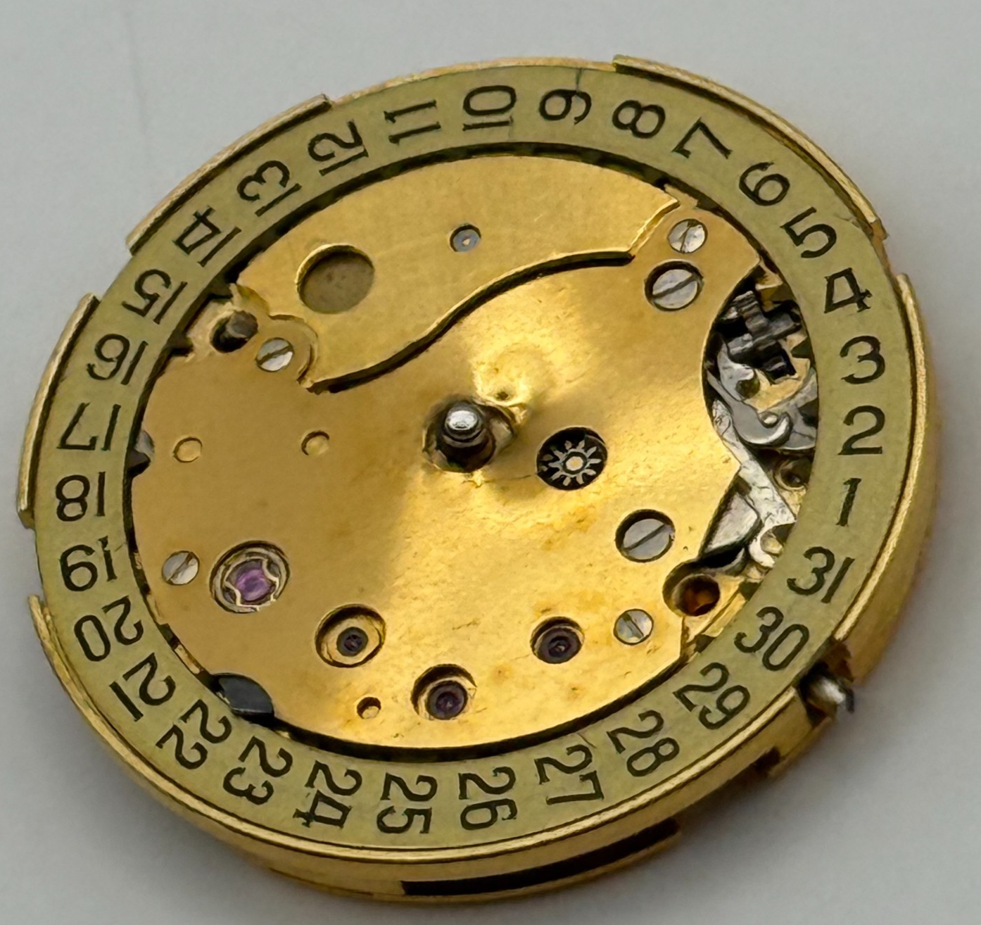 Peseux P 7046 Watch Movement Manual Wind Vintage 17 Jewels Swiss Parts 23.6mm