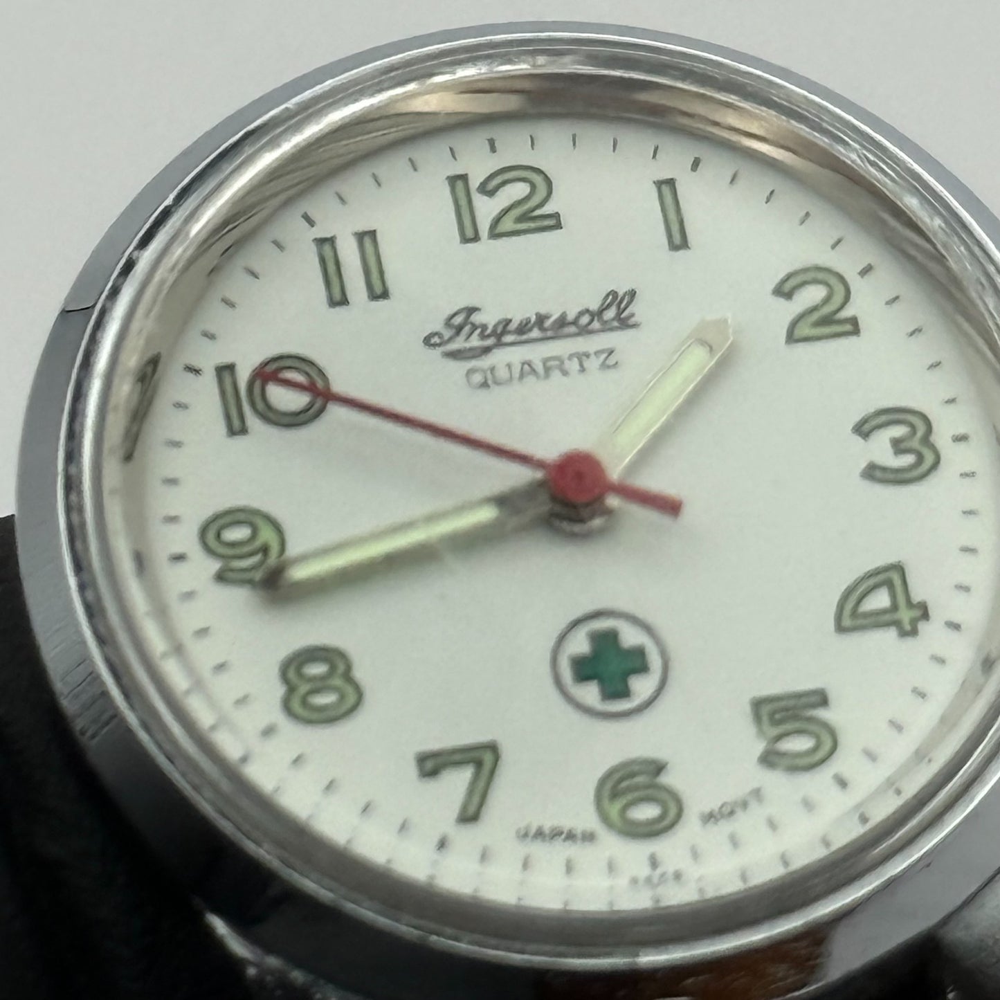 Ingersoll Nurses Fob Quartz Watch White Dial Silver Tone Japan Working 26mm