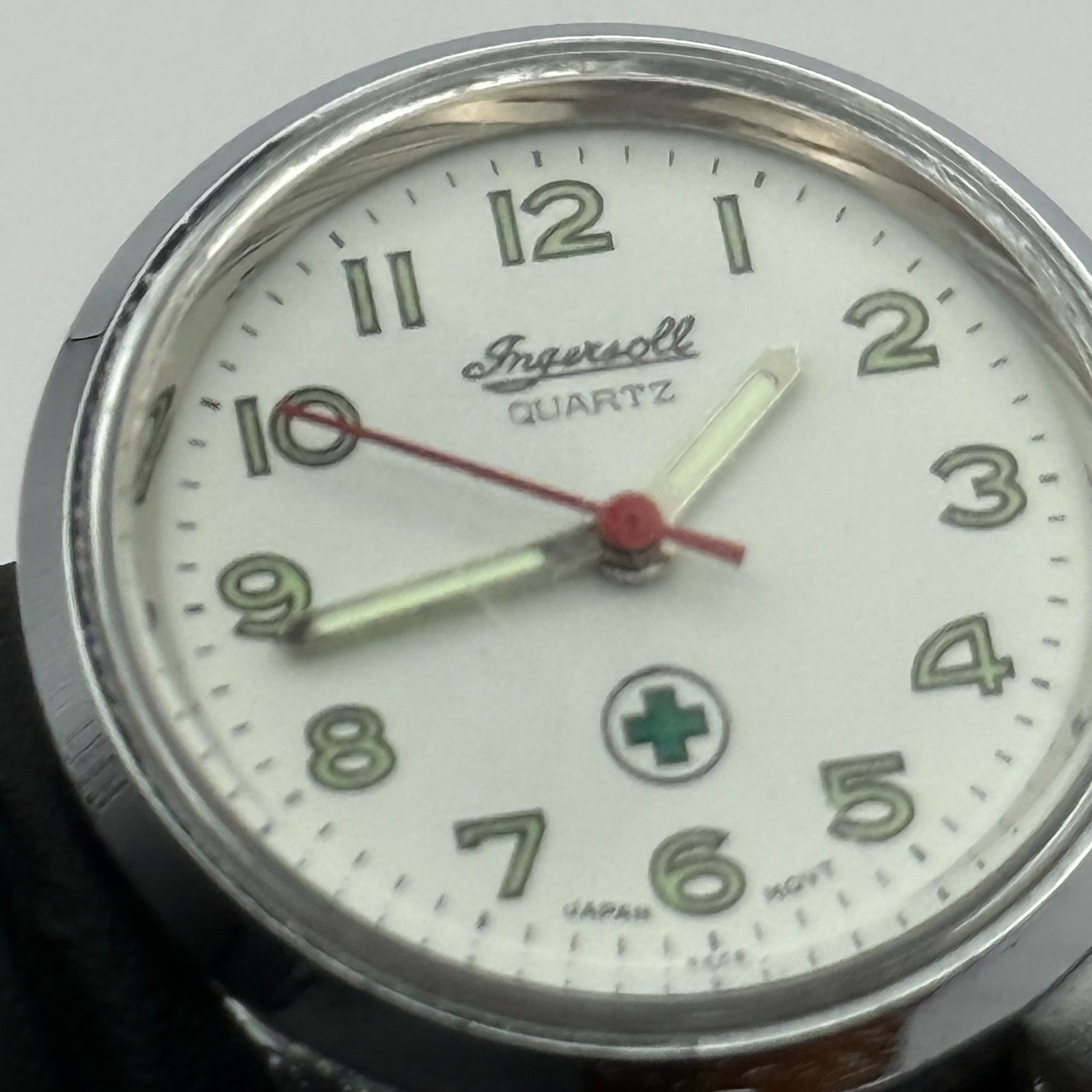 Ingersoll Nurses Fob Quartz Watch White Dial Silver Tone Japan Working 26mm