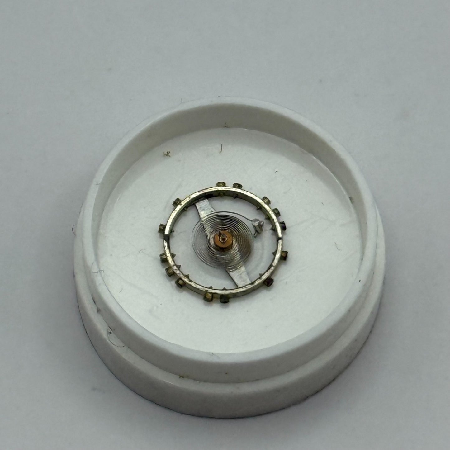 FEF 270 Balance Wheel Complete And Spring  5¼’’’ 173 M Watch Movement Parts NOS