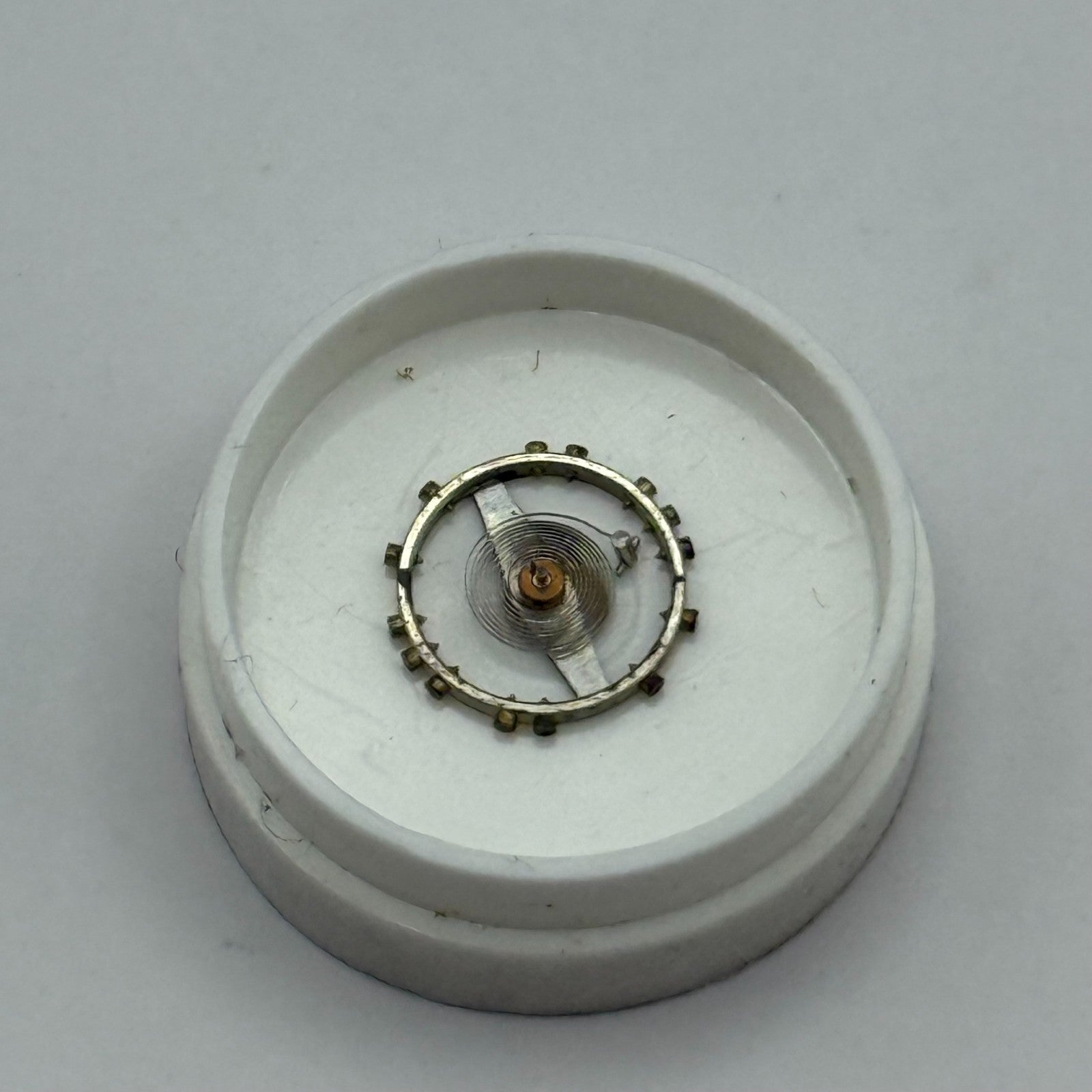 FEF 270 Balance Wheel Complete And Spring  5¼’’’ 173 M Watch Movement Parts NOS