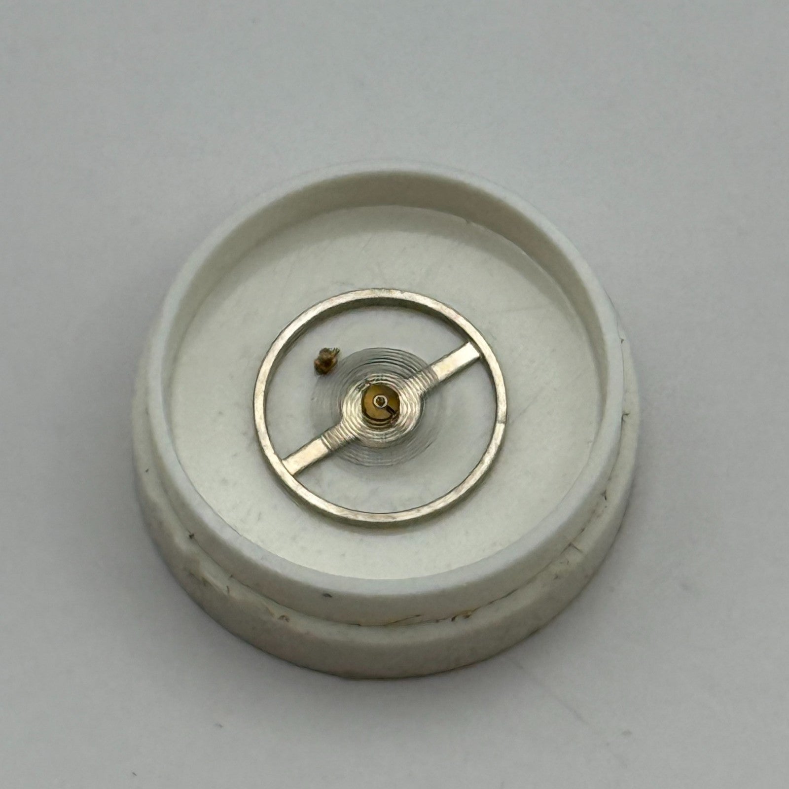 BFG 58 153 Balance Complete a dgt. Renata 1540 Watch Movement Parts Vintage NOS