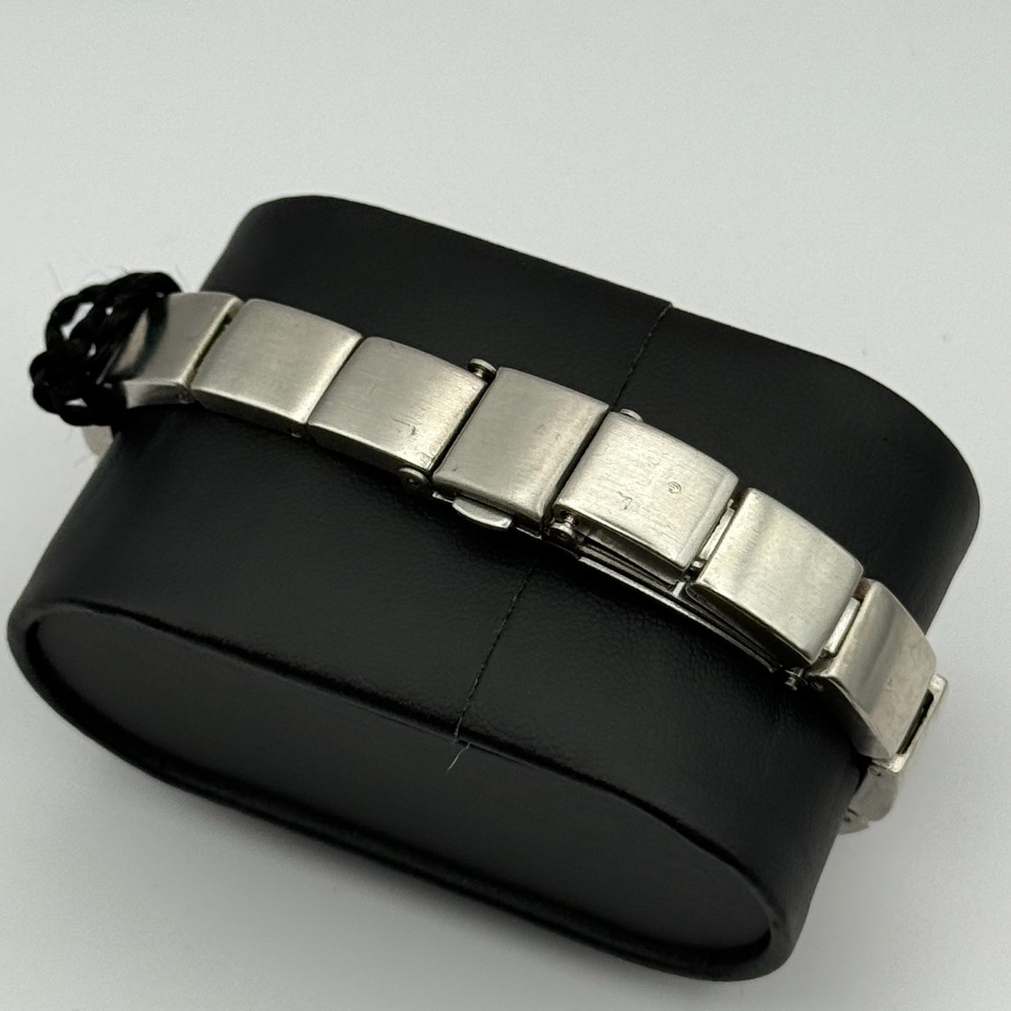 H H Ladies Quartz Watch Silver Tone Bracelet Steel Working 22mm 7 Inches