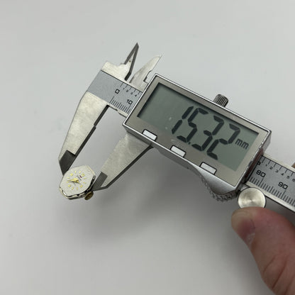 15.3mm Vintage Waltham MJWC R711 Manual Wind Watch Movement PARTS REPAIR