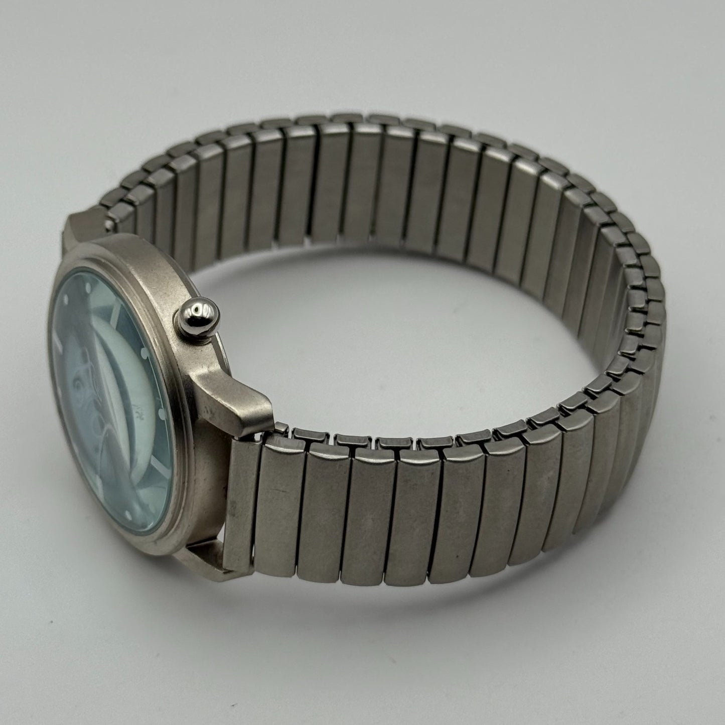 Davidoff Cool Water Ladies Quartz Watch Silver Tone Stretch Band Working 31mm